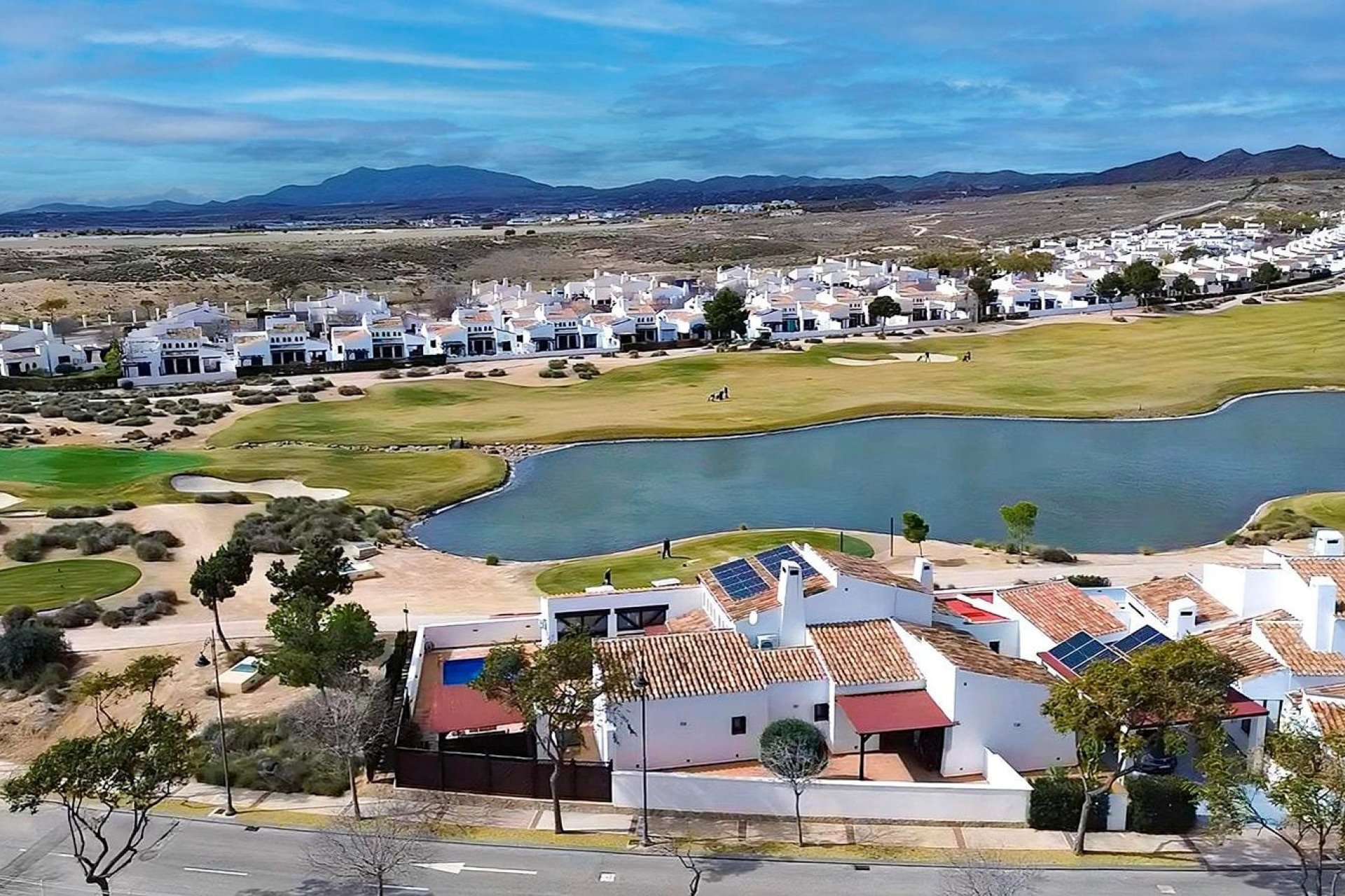 Resale - Villa de Lujo - BAÑOS Y MENDIGO - EL VALLE GOLF RESORT