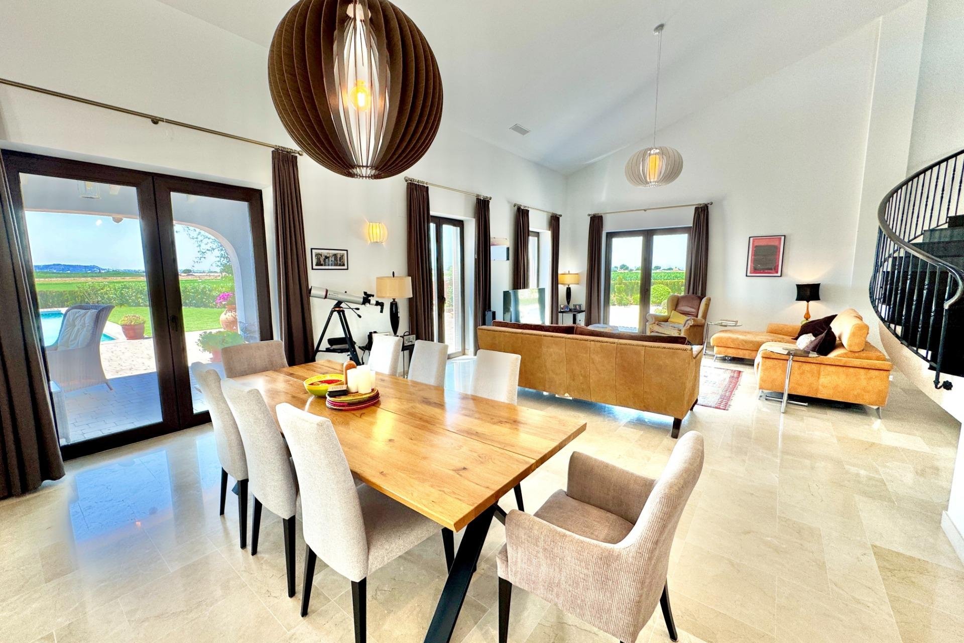 Resale - Villa de Lujo - Dolores - Comunidad valenciana