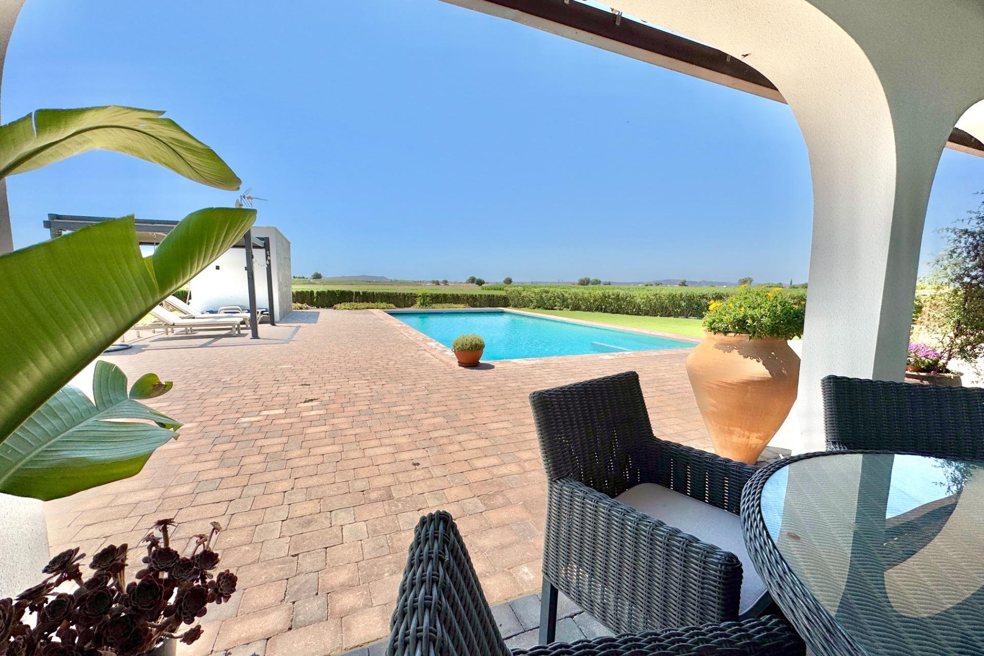 Resale - Villa de Lujo - Dolores - Comunidad valenciana