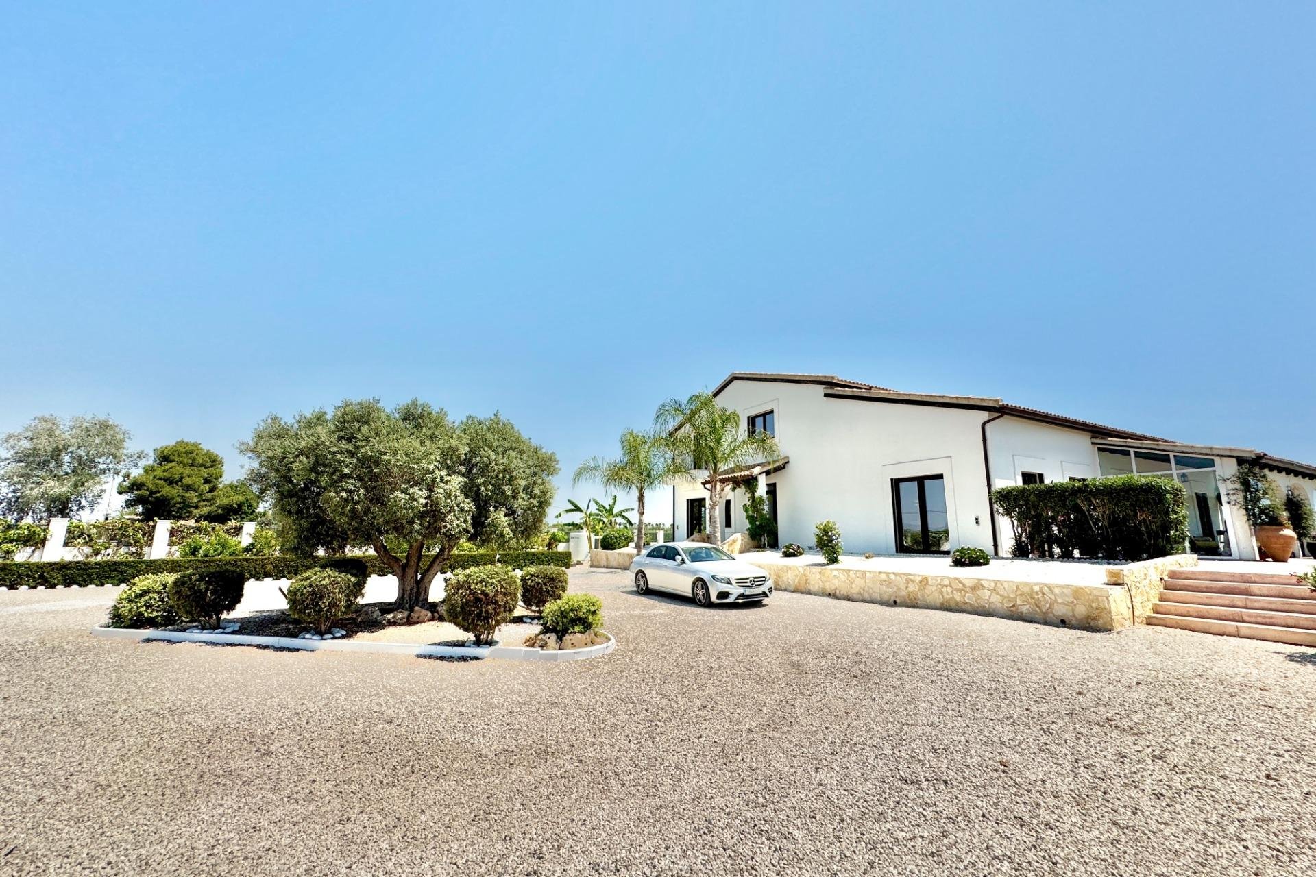 Resale - Villa de Lujo - Dolores - Comunidad valenciana