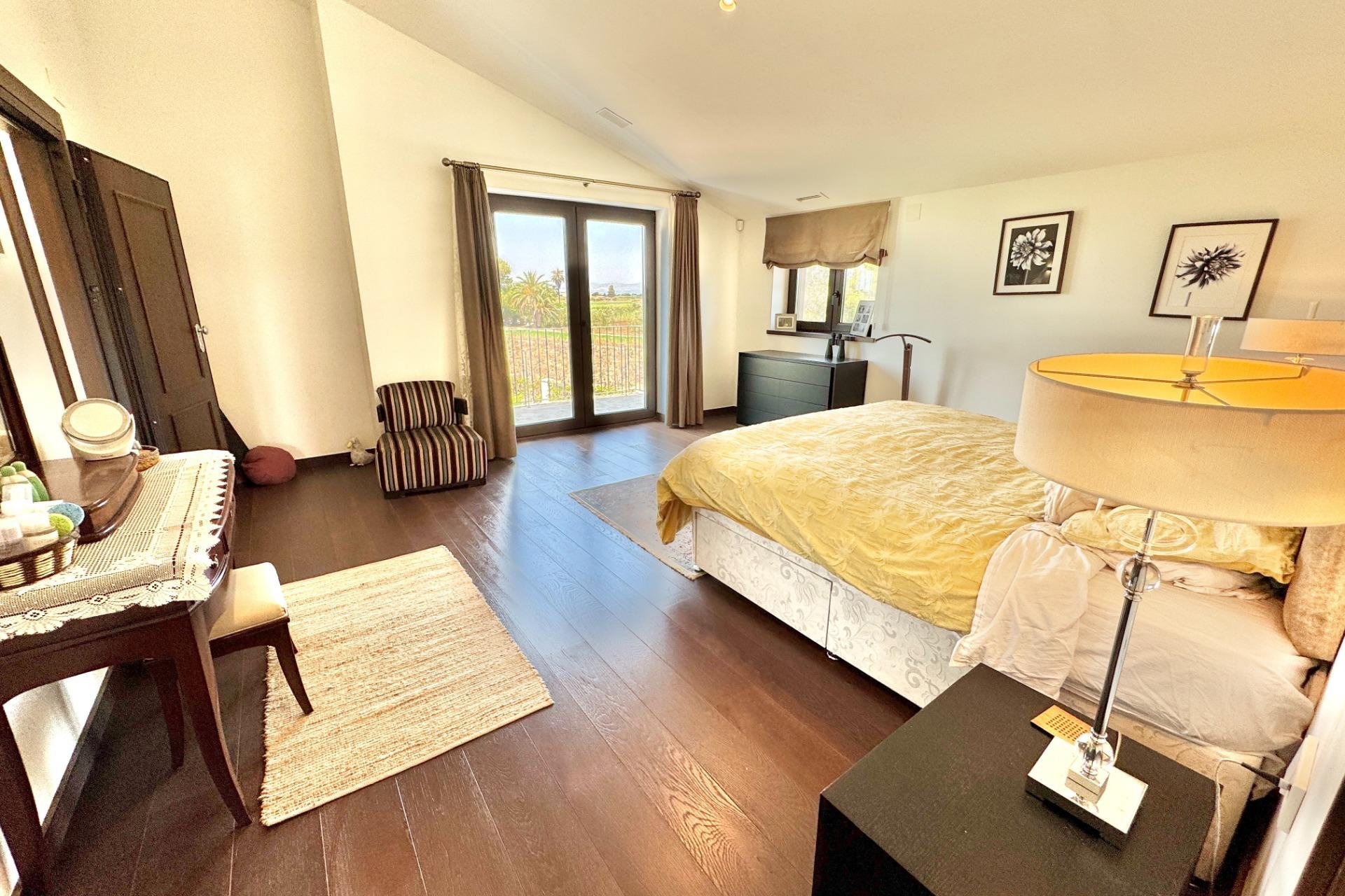 Resale - Villa de Lujo - Dolores - Comunidad valenciana