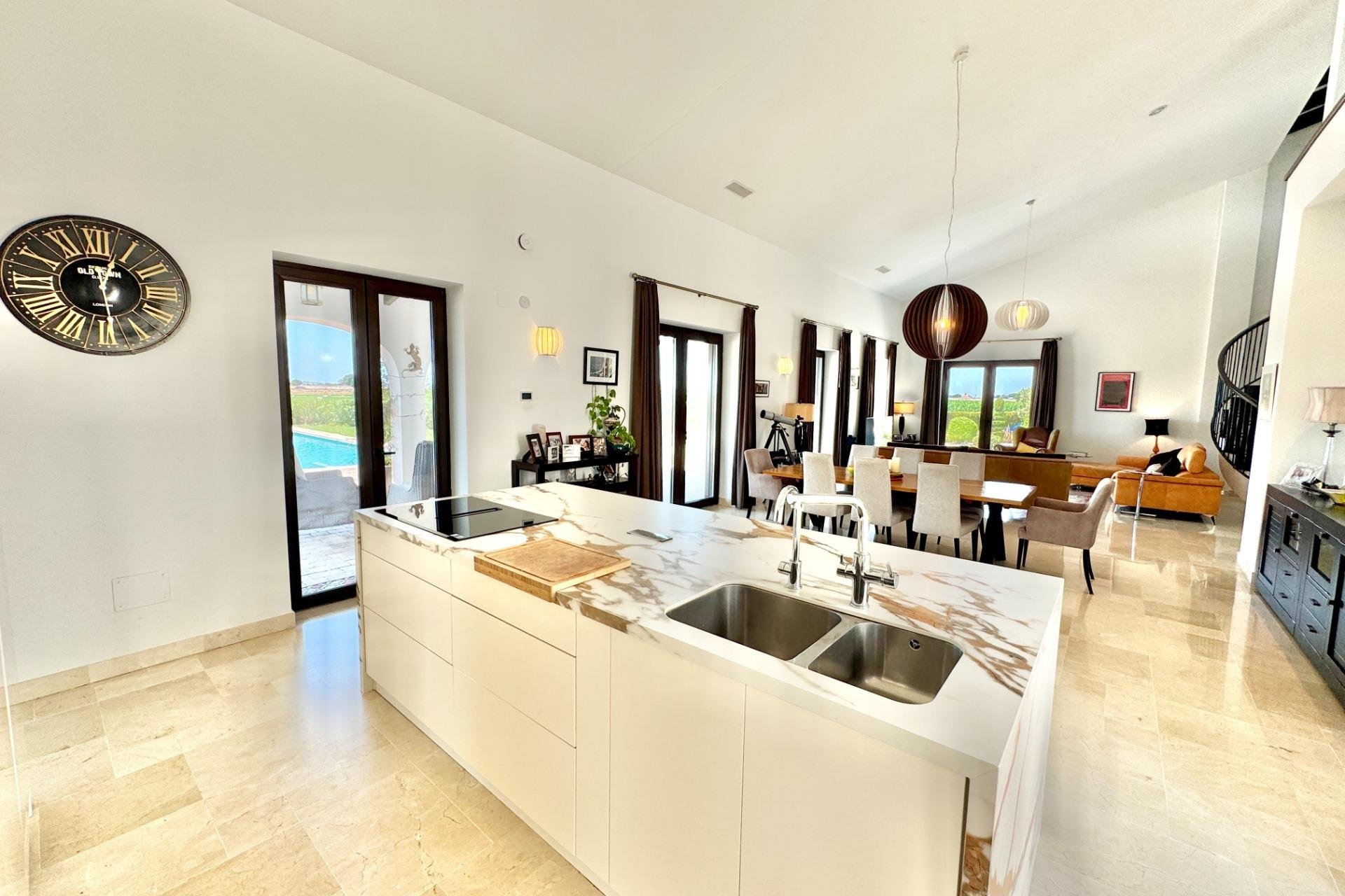 Resale - Villa de Lujo - Dolores - Comunidad valenciana