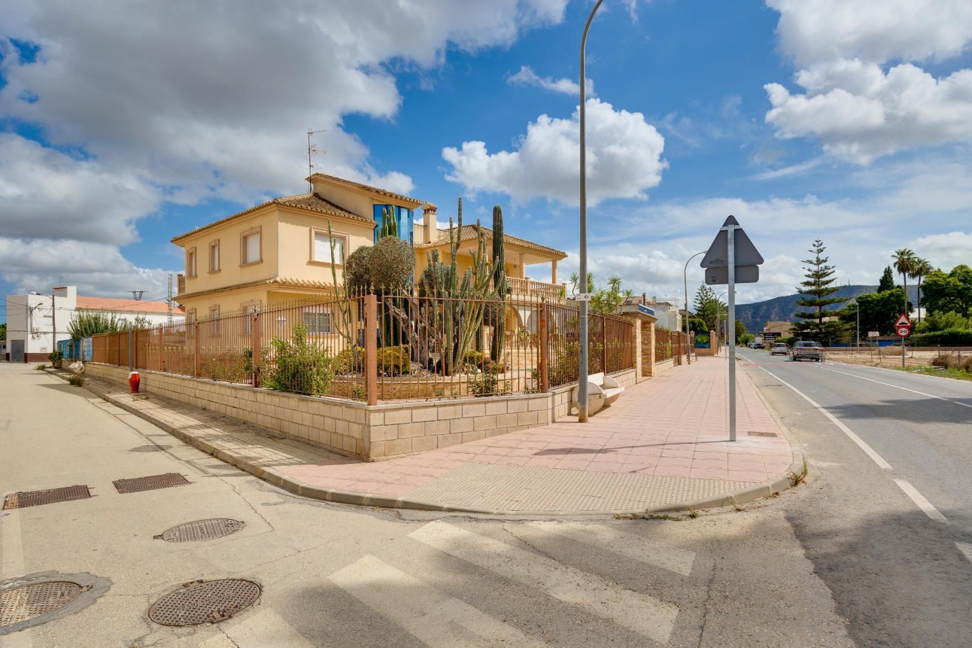 Resale - Villa de Lujo - Orihuela - Desamparados-Hurchillo-Torremendo