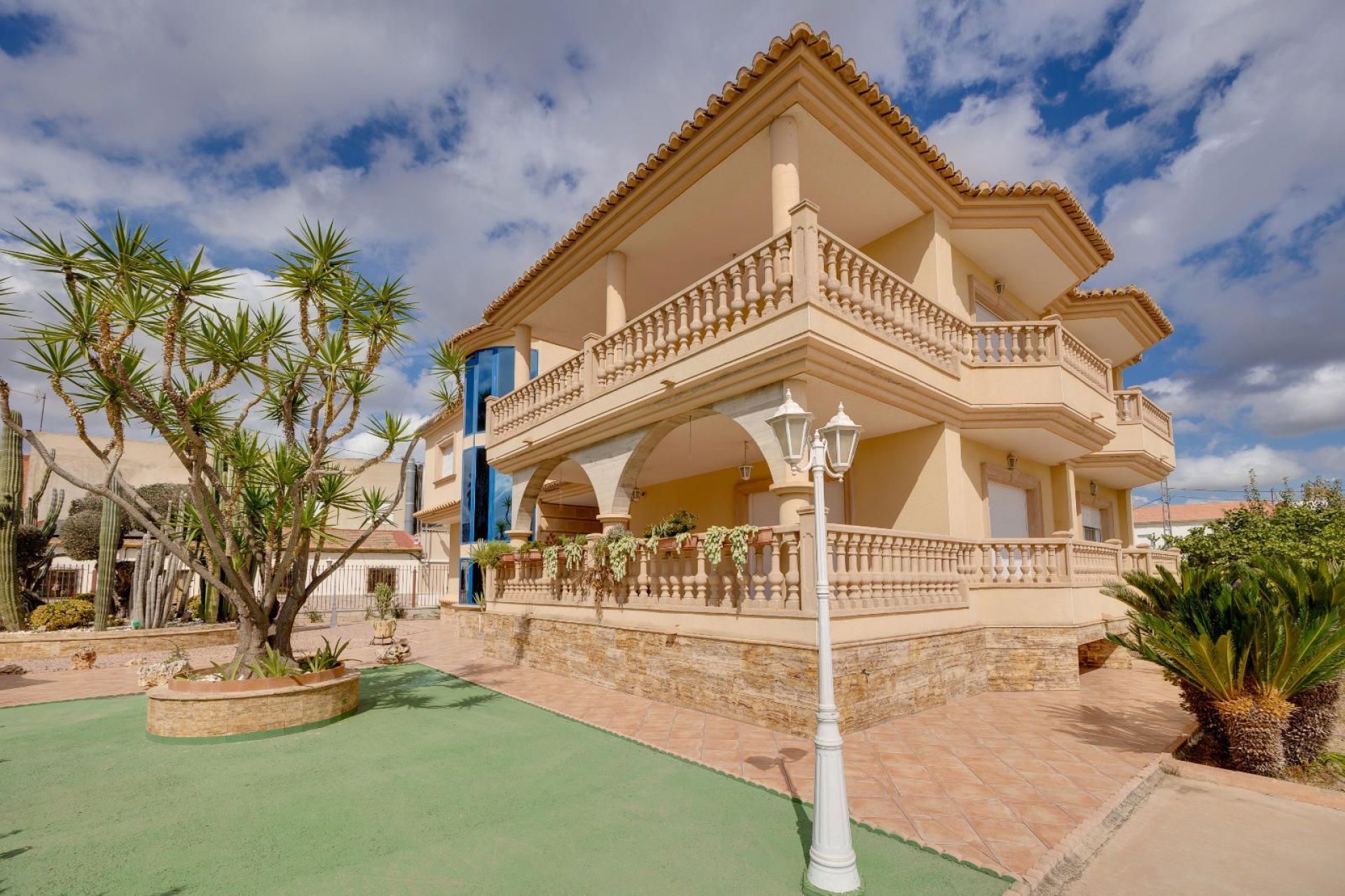 Resale - Villa de Lujo - Orihuela - Desamparados-Hurchillo-Torremendo