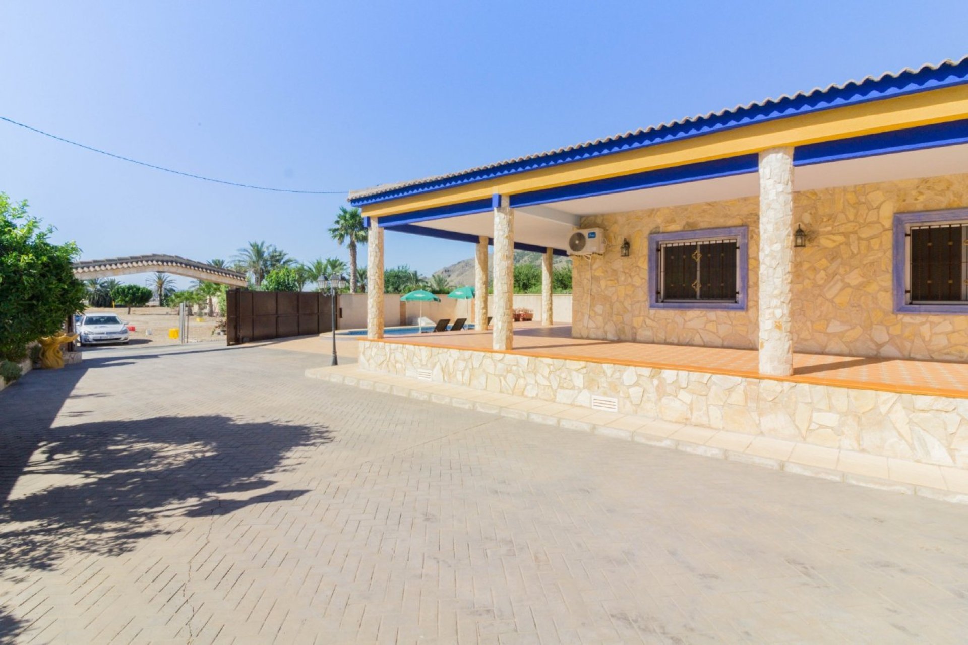 Resale - Villa de Lujo - Redován