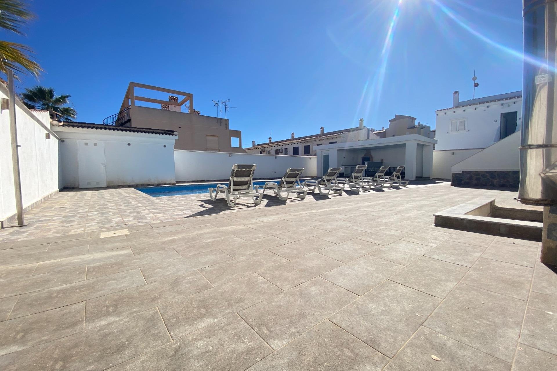 Resale - Villa de Lujo - Torrevieja - Aldea del mar