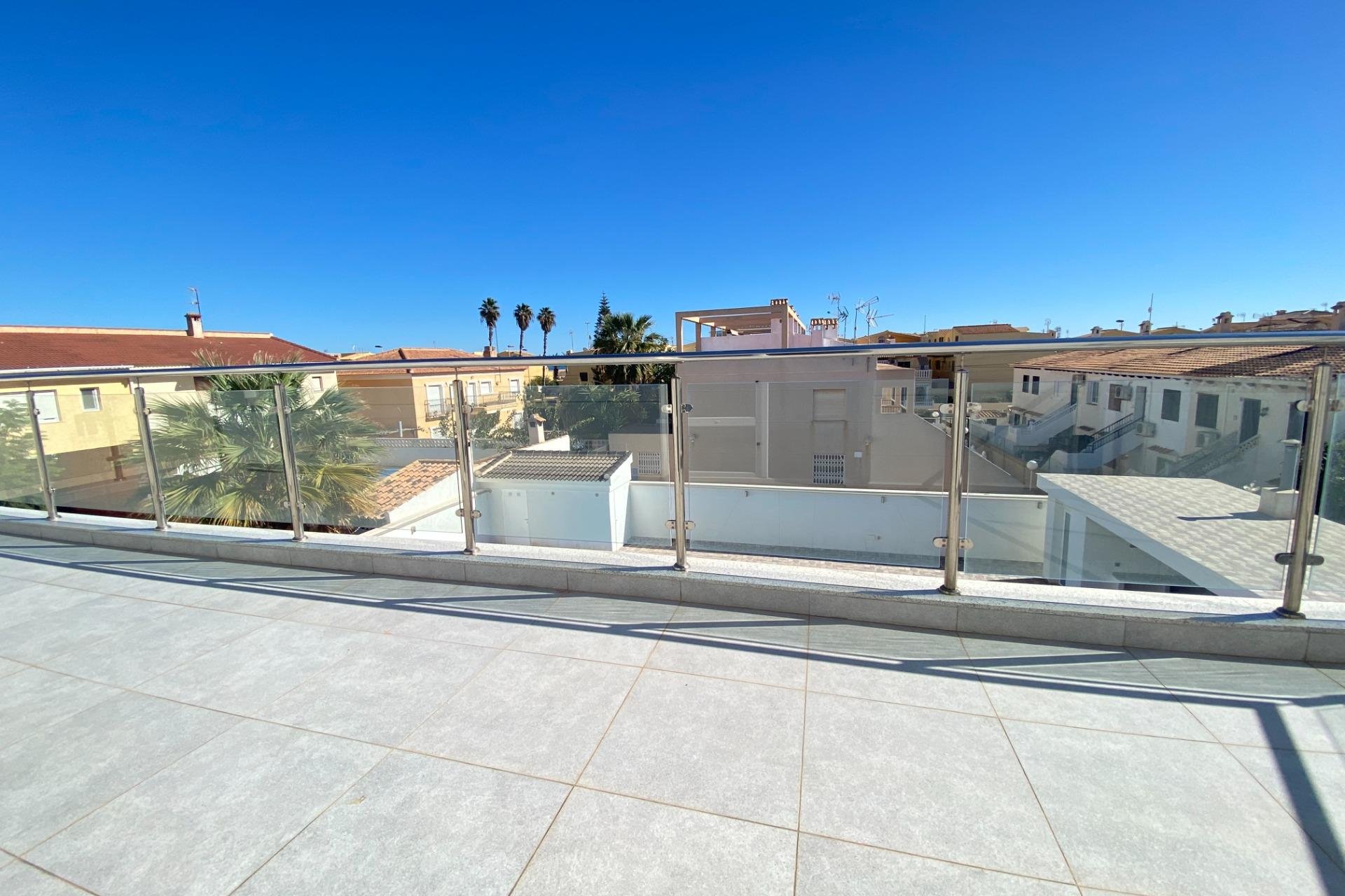 Resale - Villa de Lujo - Torrevieja - Aldea del mar