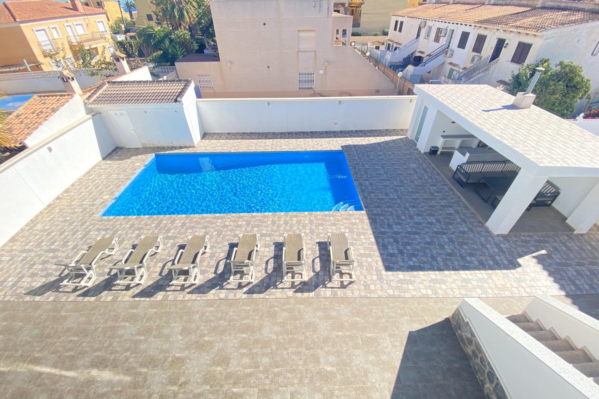 Resale - Villa de Lujo - Torrevieja - Aldea del mar