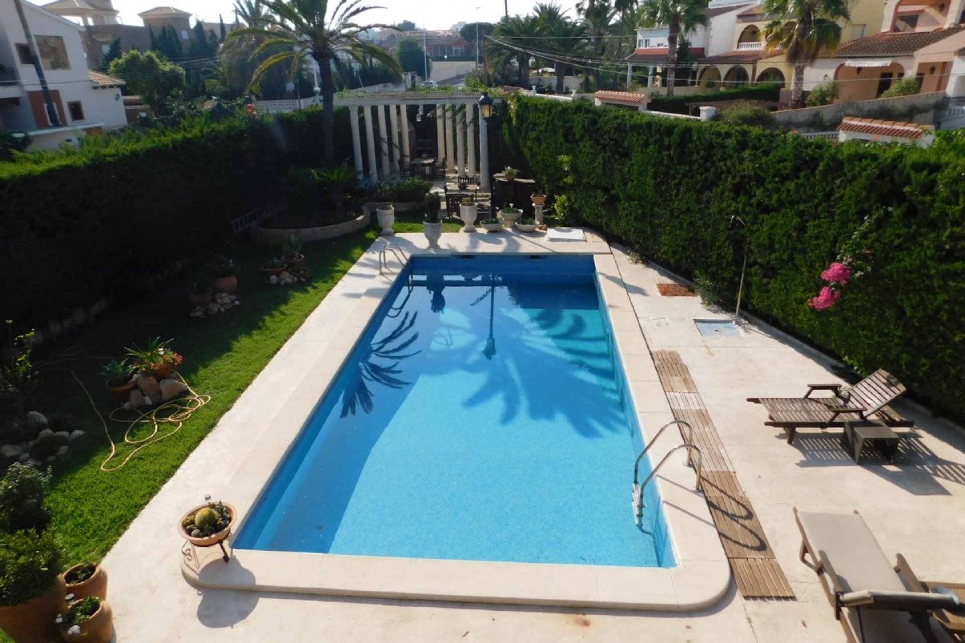 Resale - Villa de Lujo - Torrevieja - Nueva Torrevieja