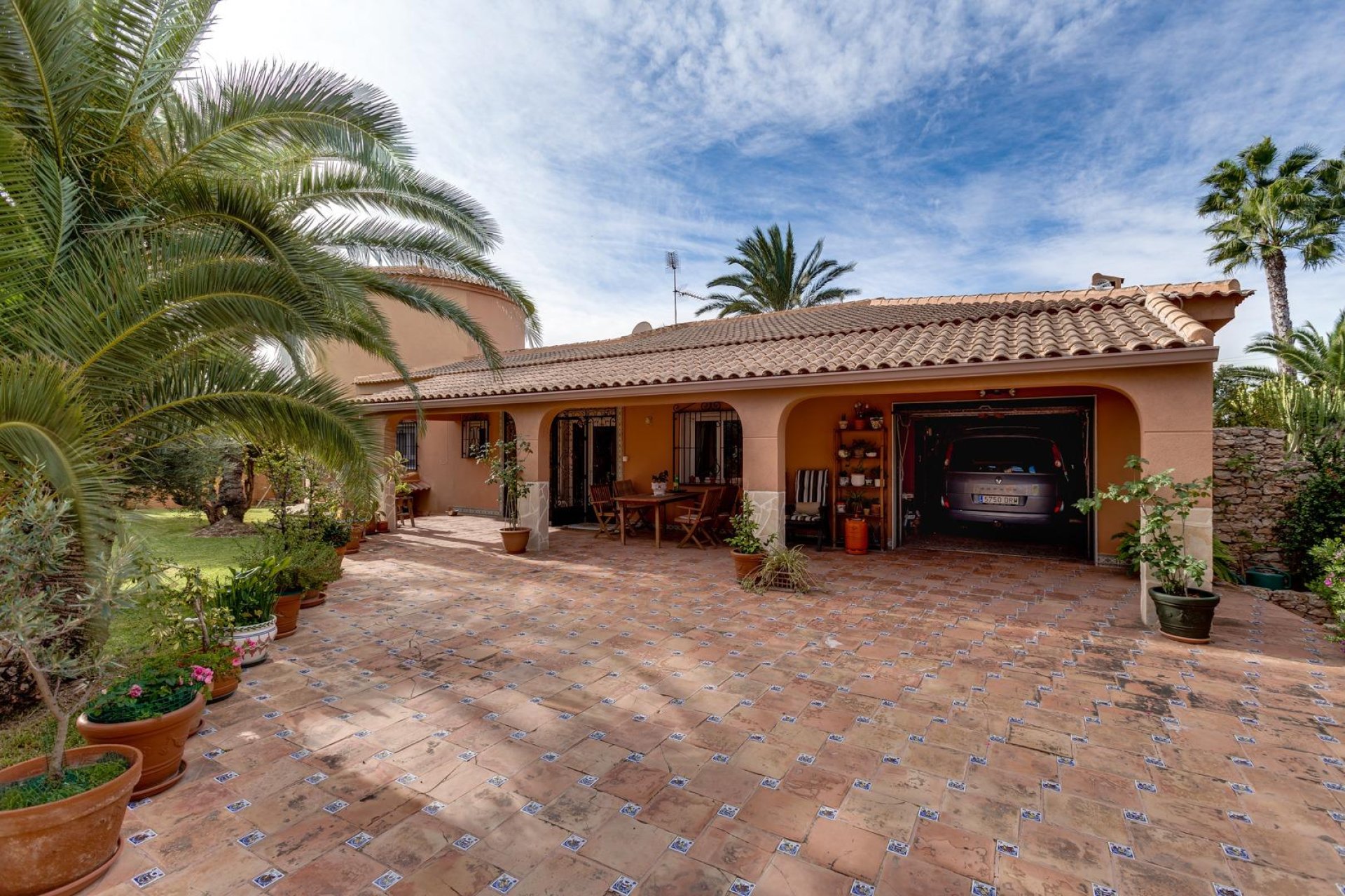 Resale - Villa de Lujo - Torrevieja - San luis
