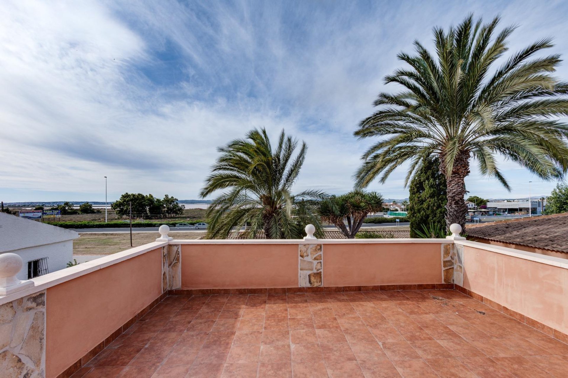 Resale - Villa de Lujo - Torrevieja - San luis