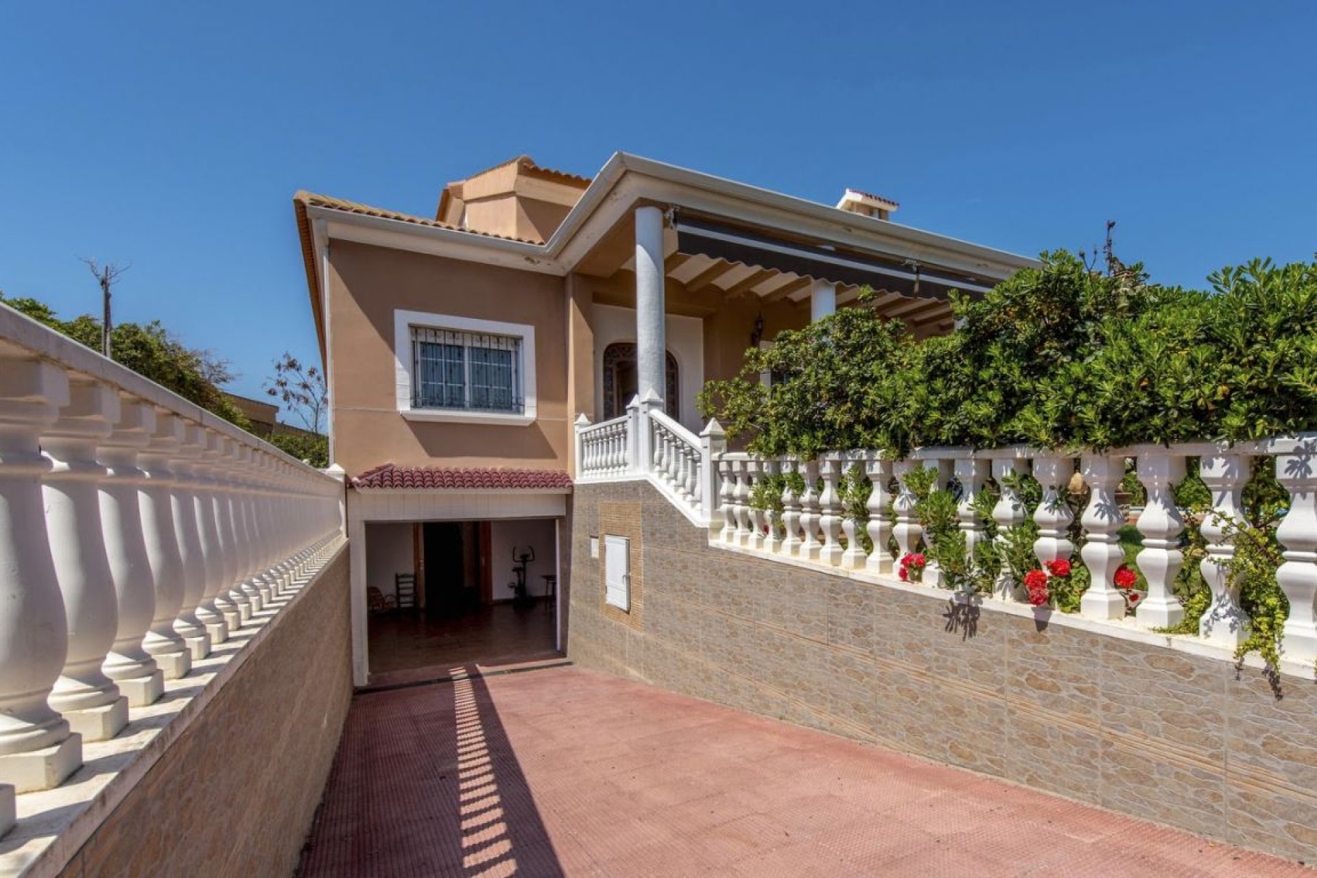 Resale - Villa de Lujo - Torrevieja - Torre la mata