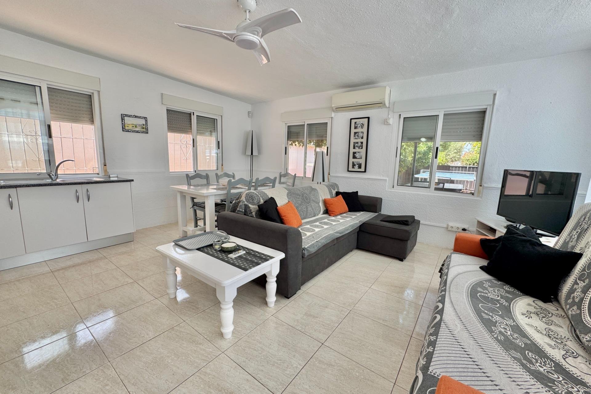 Resale - Villa - Dolores - Comunidad valenciana