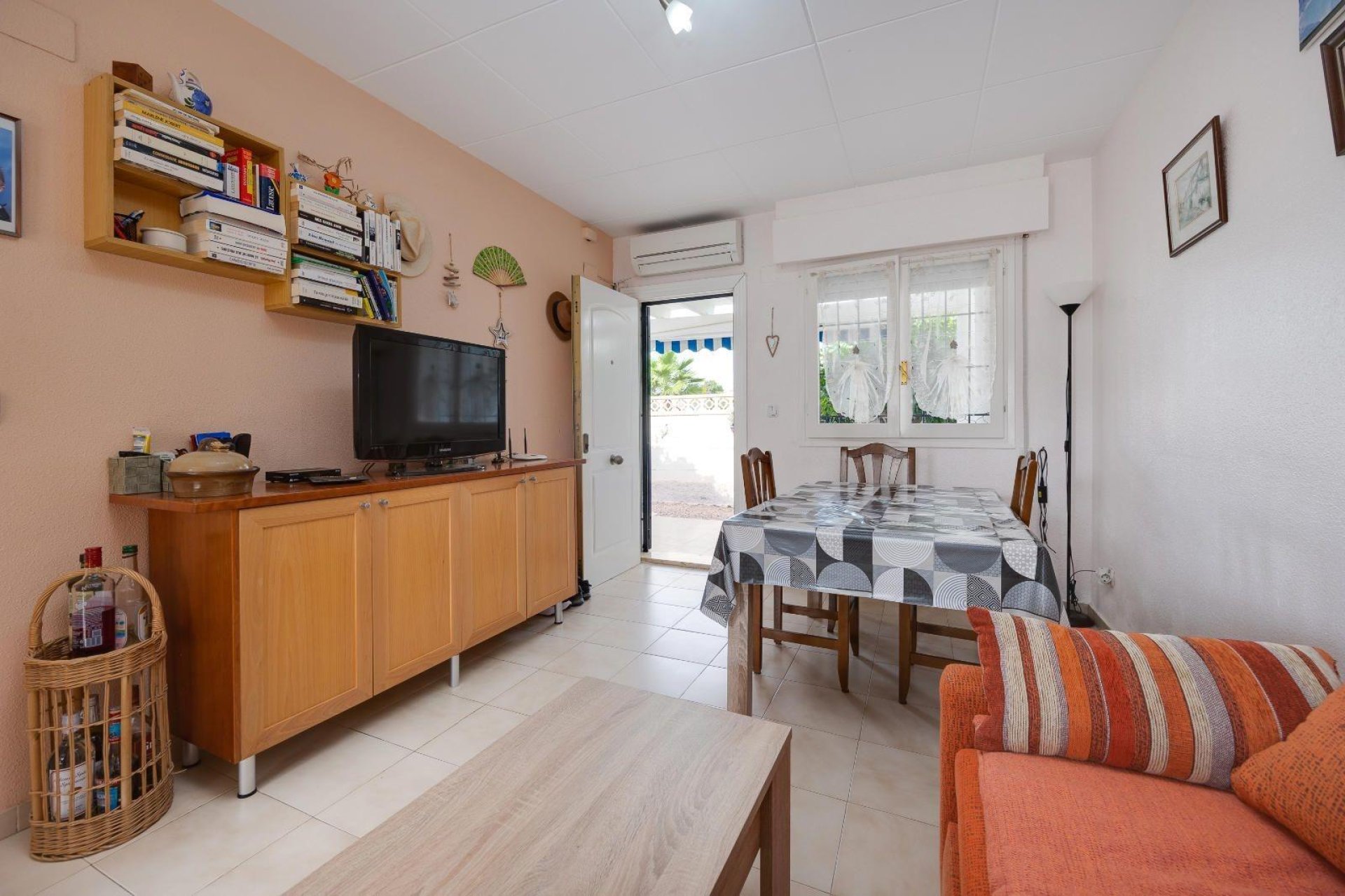 Resale - Villa - Orihuela Costa - La Florida