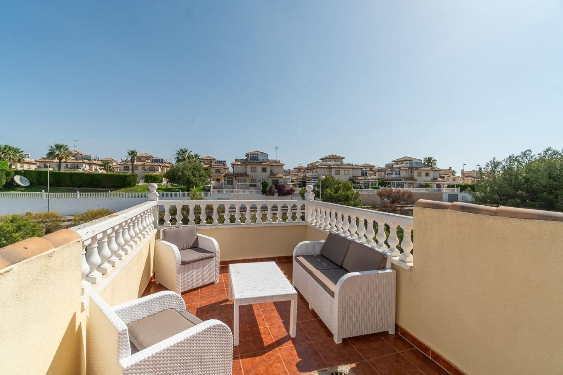 Resale - Villa - Orihuela Costa - La Zenia