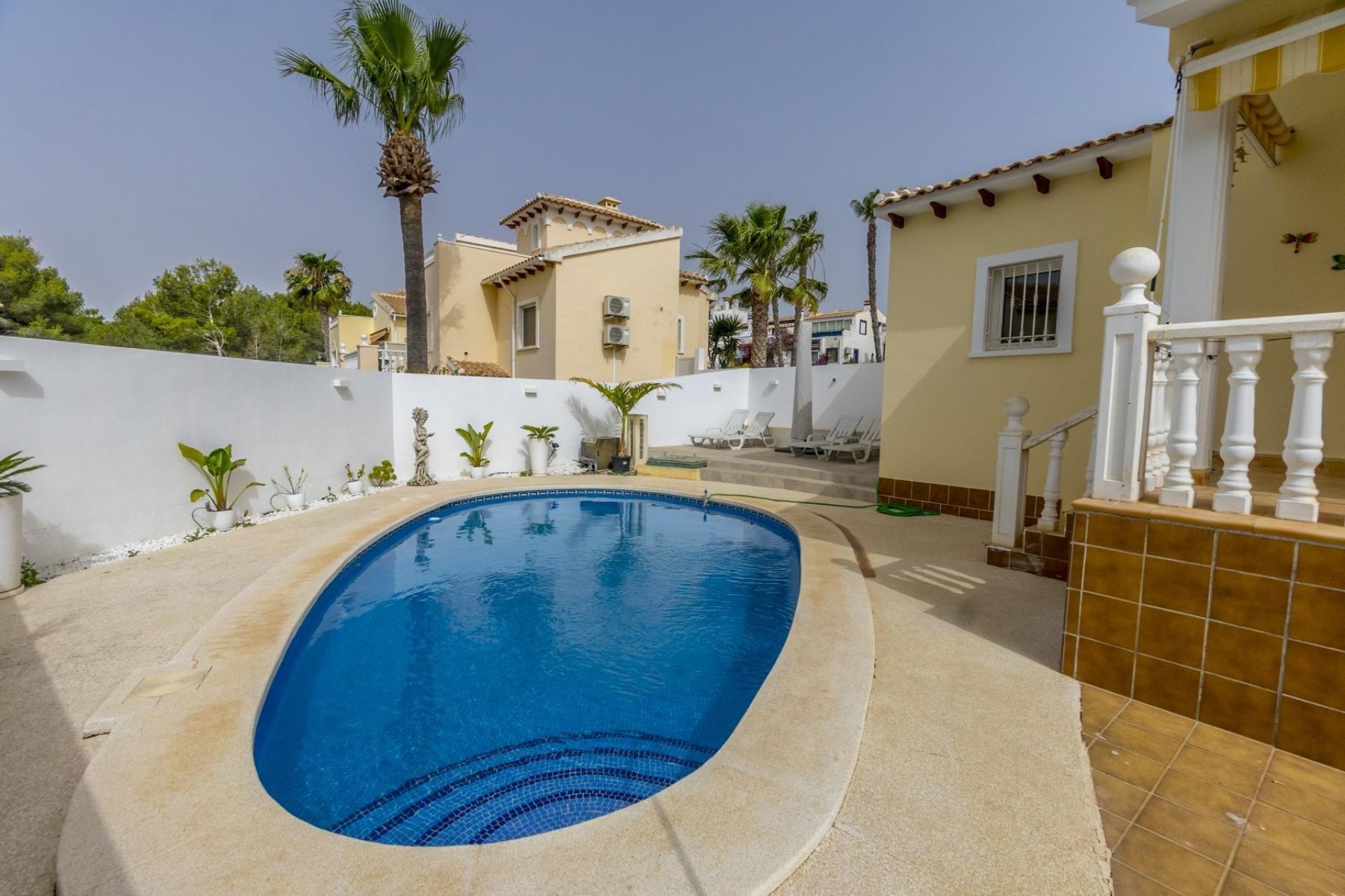 Resale - Villa - Orihuela Costa - Los Dolses