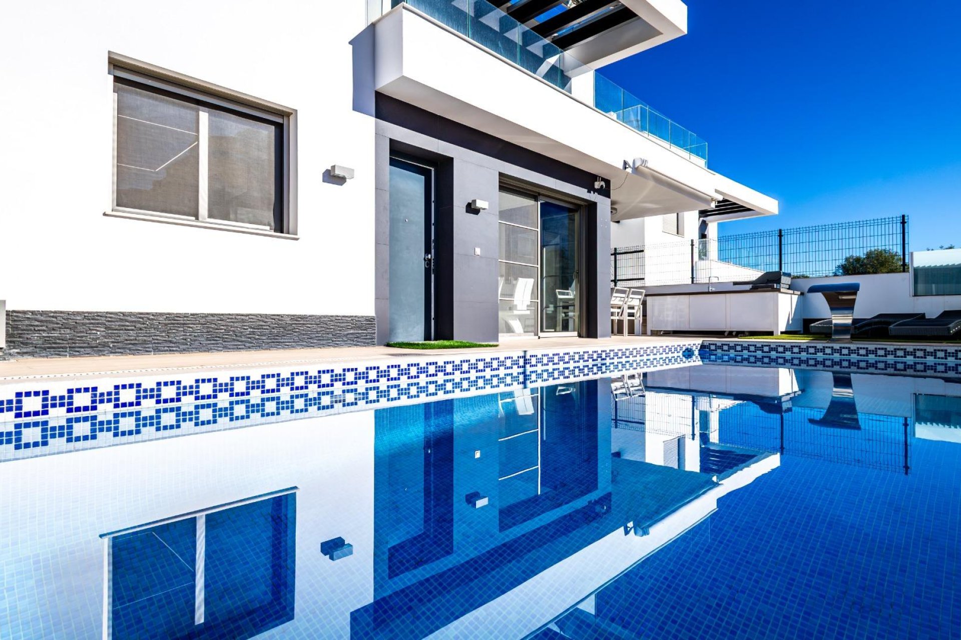 Resale - Villa - Orihuela Costa - PAU 8