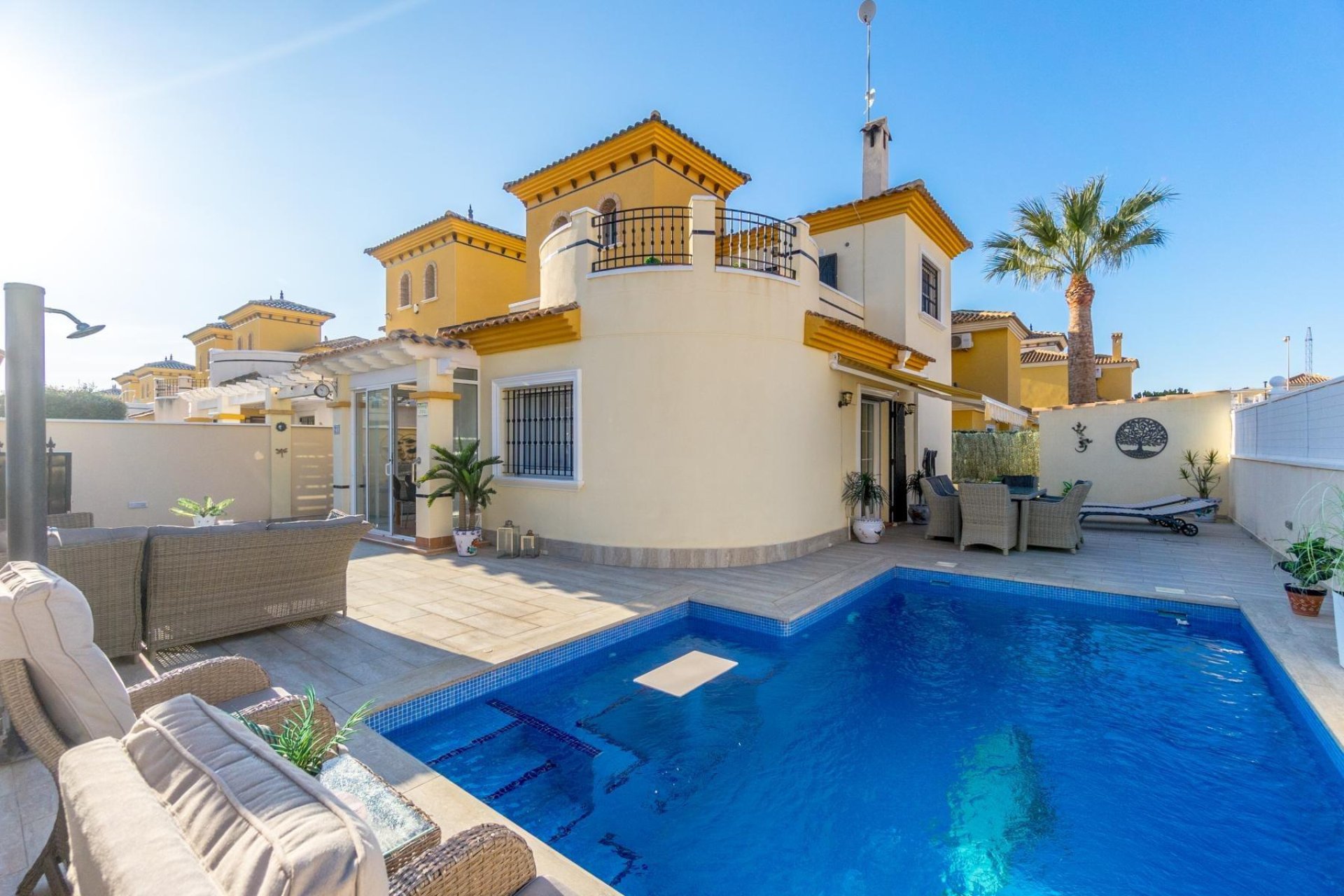 Resale - Villa - Orihuela - Urbanización Perla del Mar