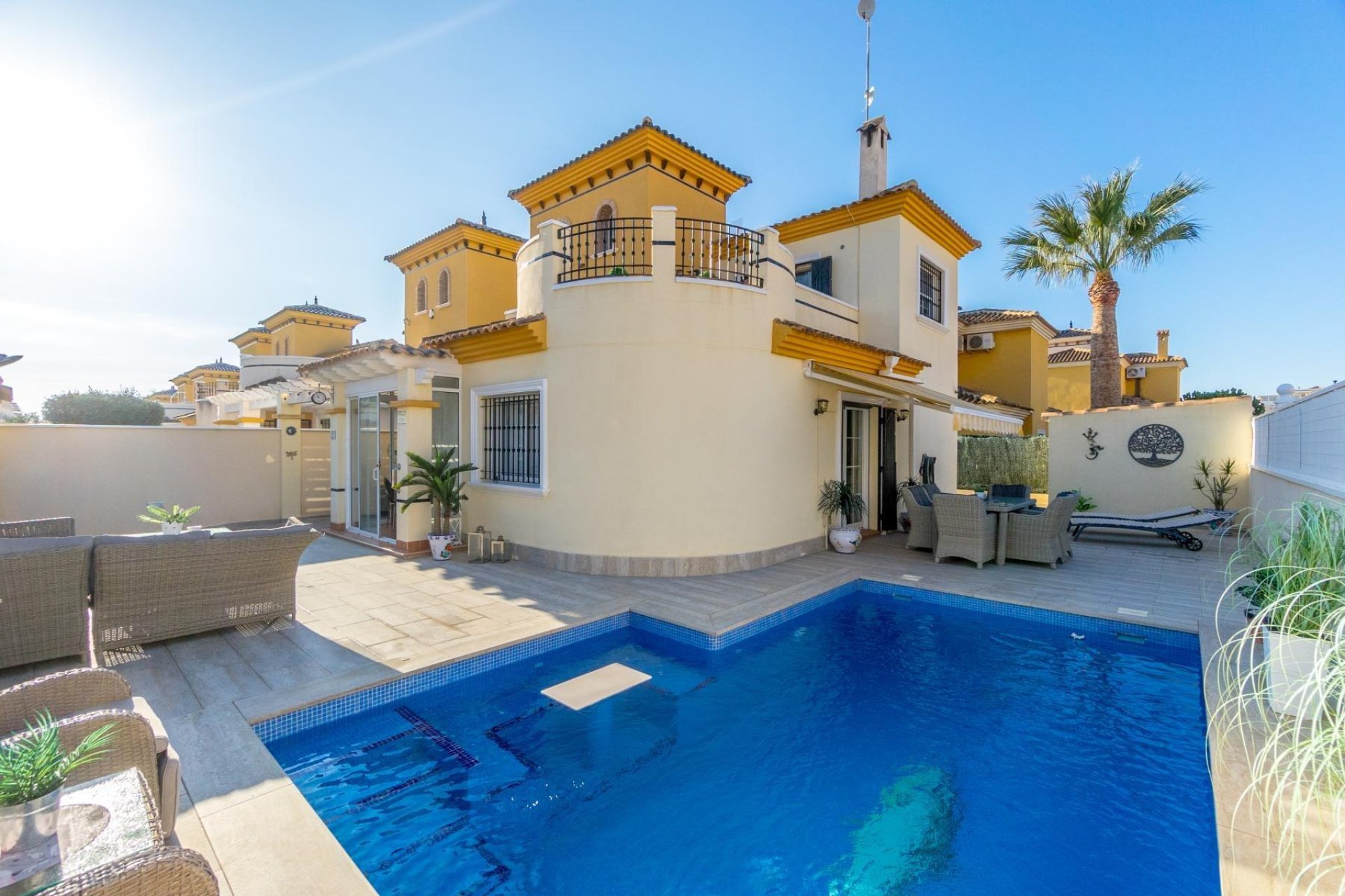 Resale - Villa - Orihuela - Urbanización Perla del Mar