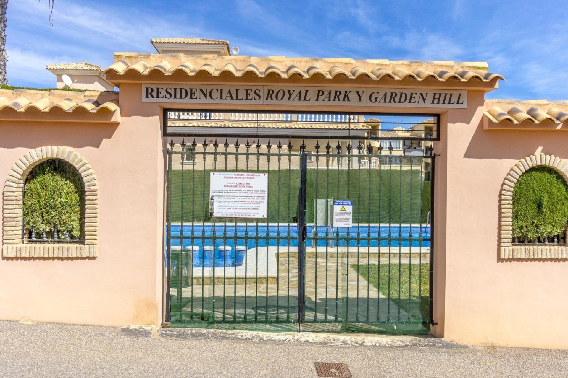 Resale - Villa - Orihuela - Urbanización Perla del Mar