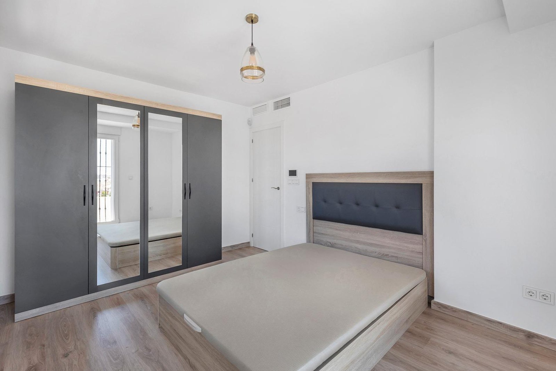 Resale - Villa - Torrevieja - Aguas Nuevas