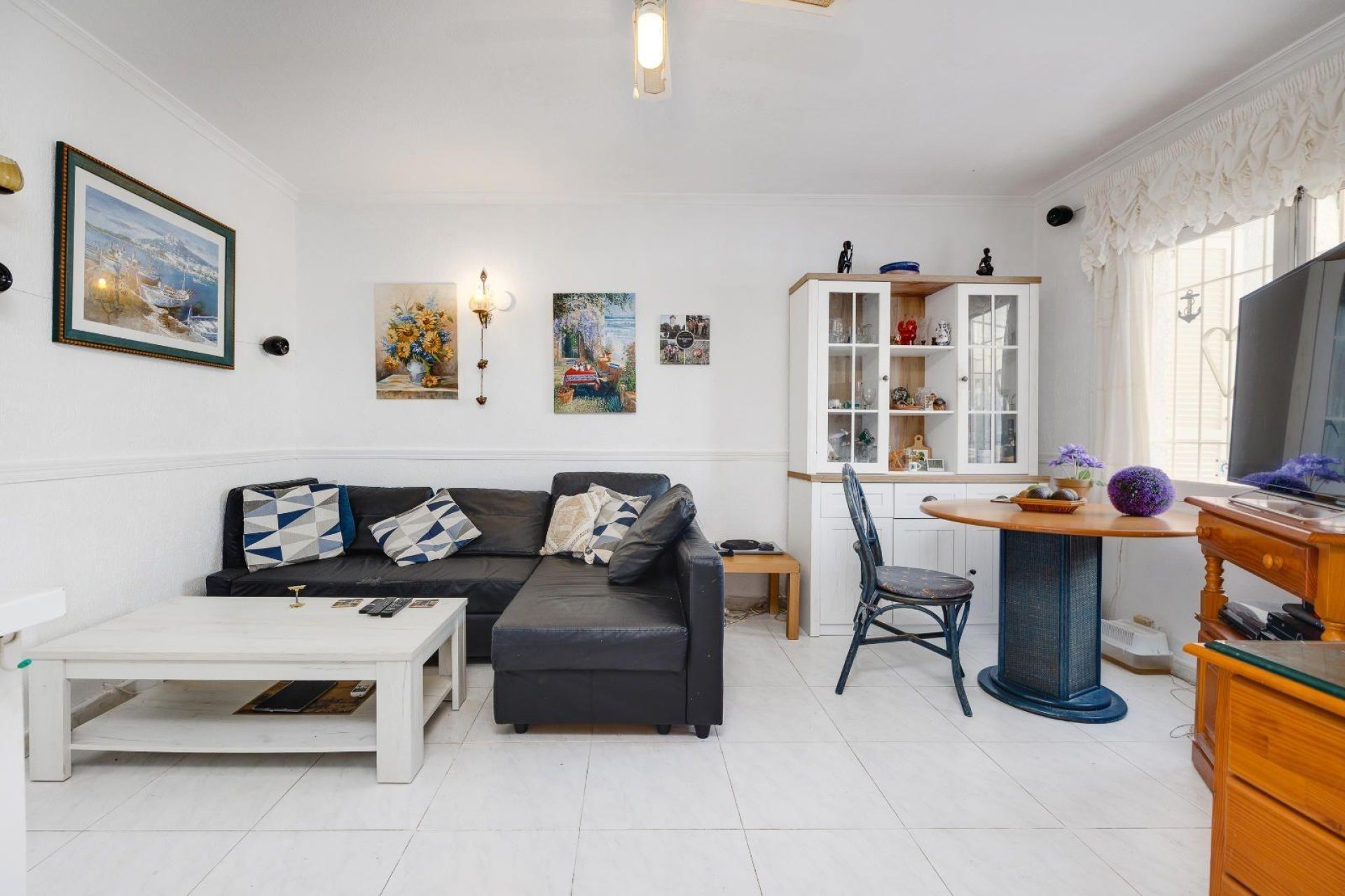 Resale - Villa - Torrevieja - Calas blanca