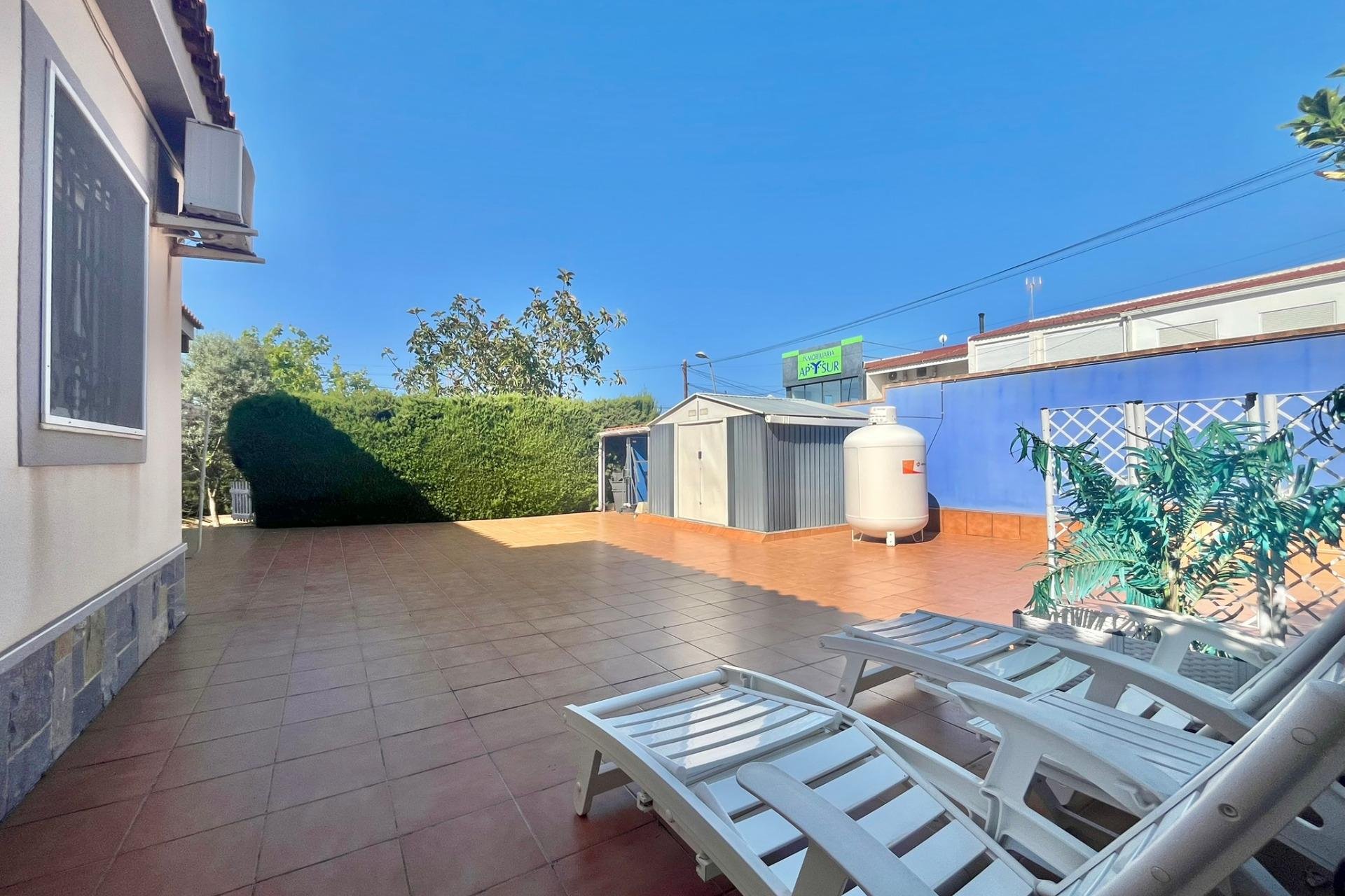 Resale - Villa - Torrevieja - Los Balcones - Los Altos del Edén