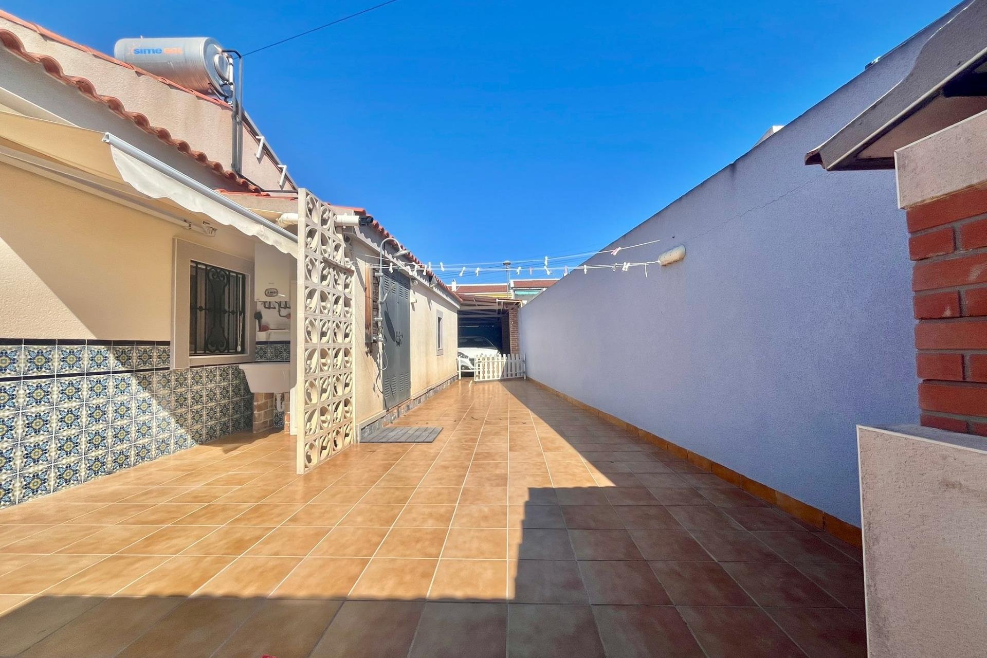 Resale - Villa - Torrevieja - Los Balcones - Los Altos del Edén