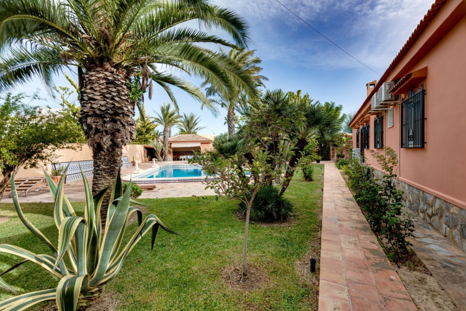 Resale - Villa - Torrevieja - San luis