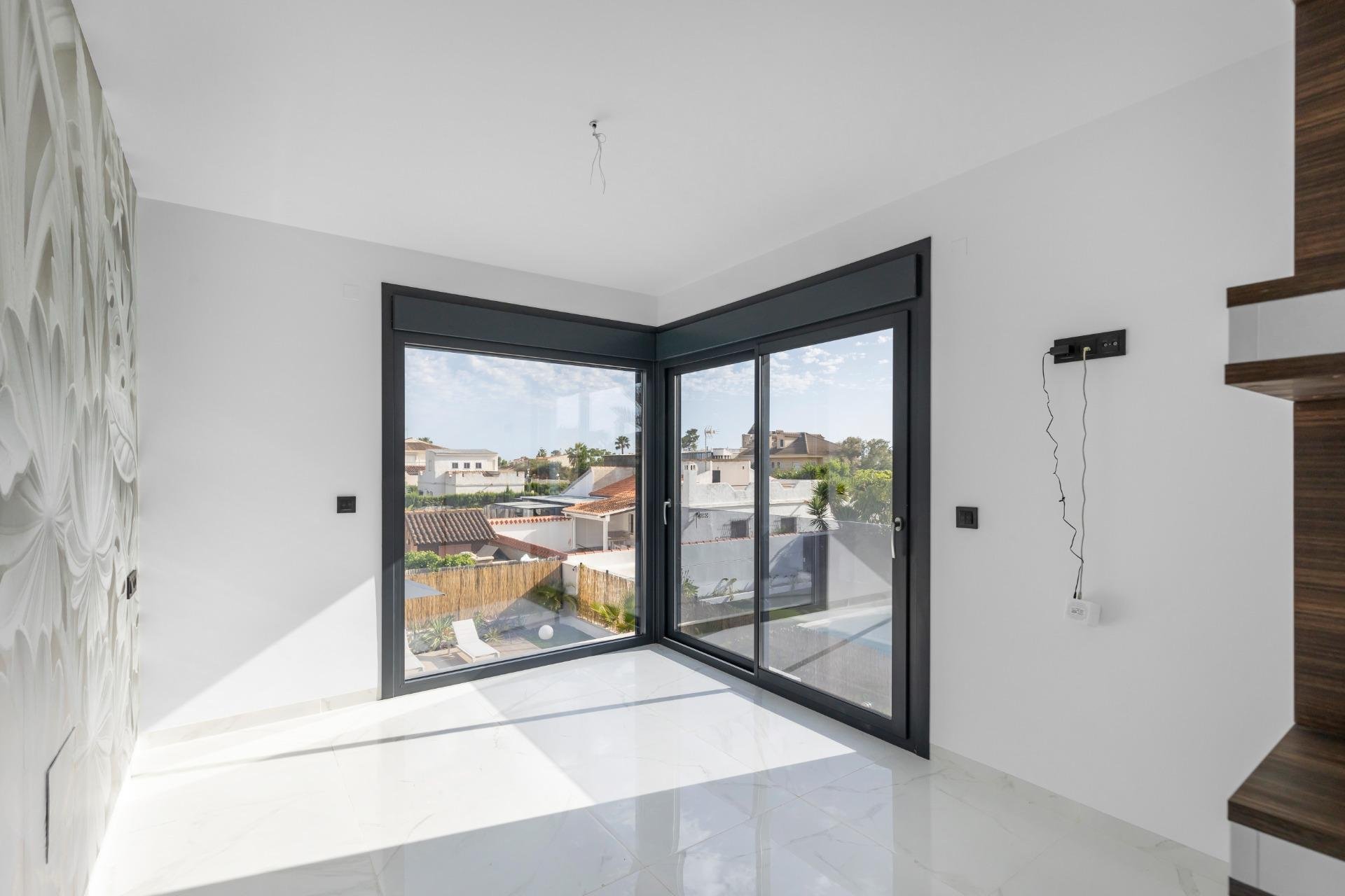 Resale - Villa - Torrevieja - Torreta florida