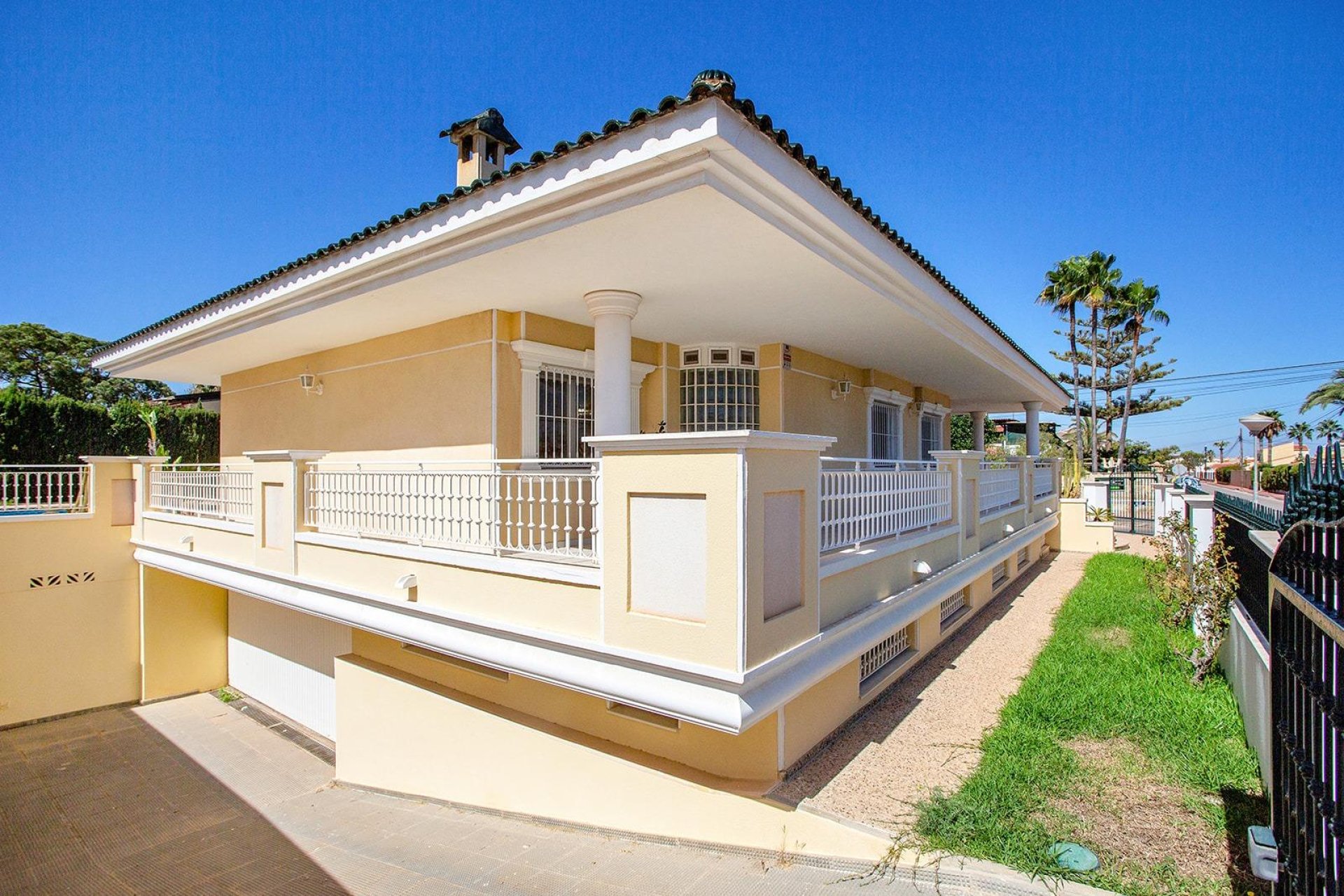 Resale - Villa - Torrevieja - Torreta florida