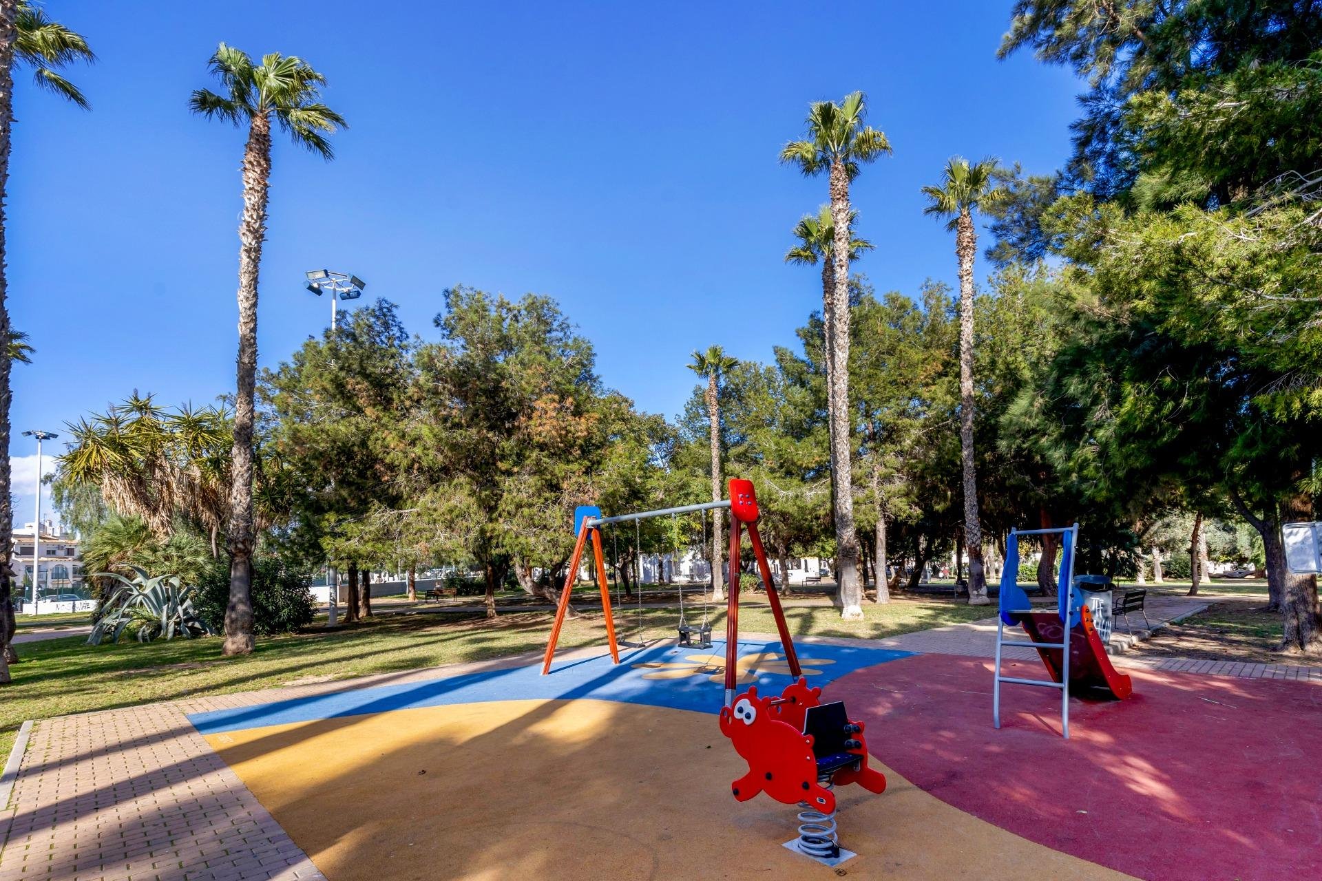 Reventa - Adosado - Torrevieja - Calas blanca