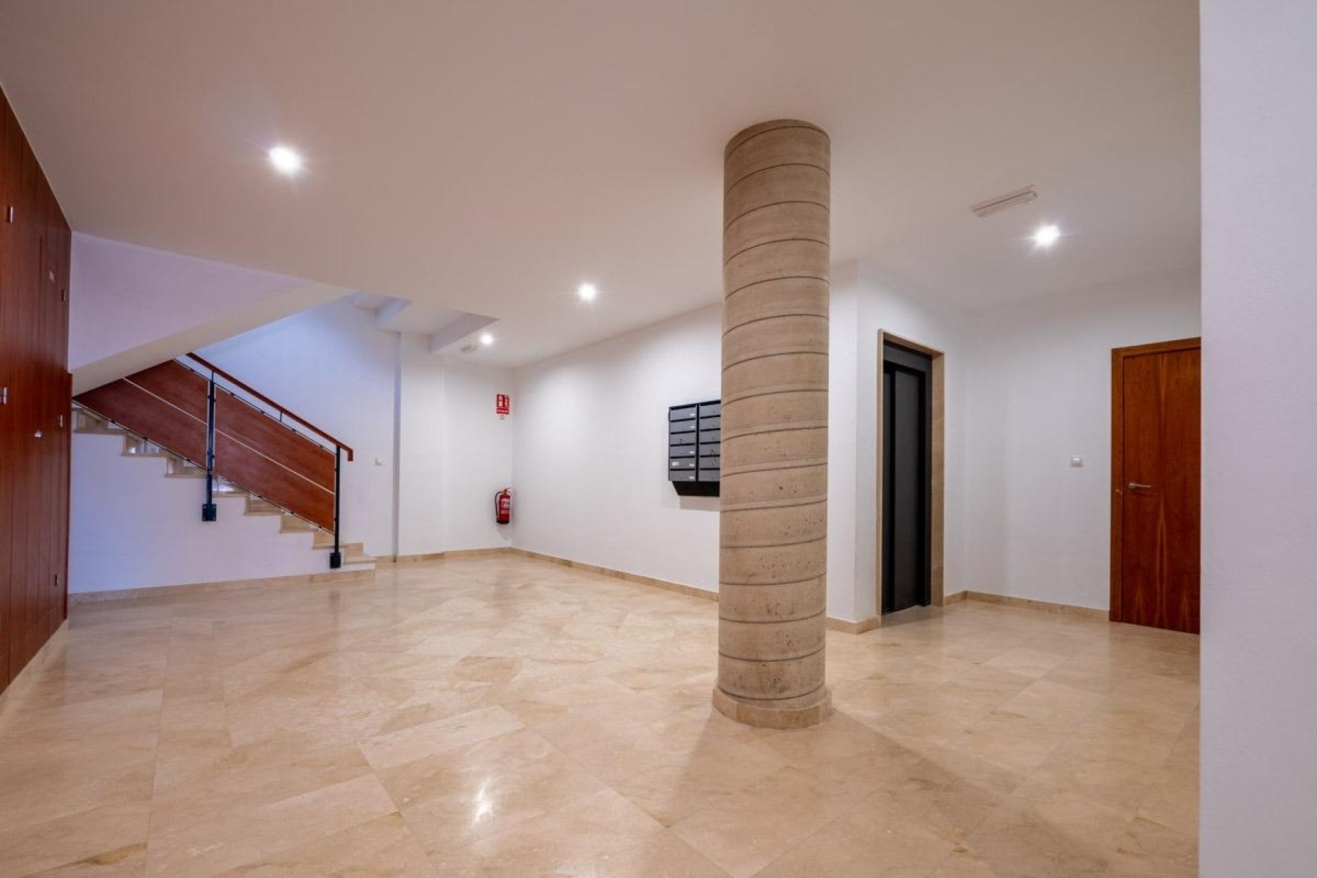 Reventa - Apartamento - San Miguel de Salinas - Pueblo 9