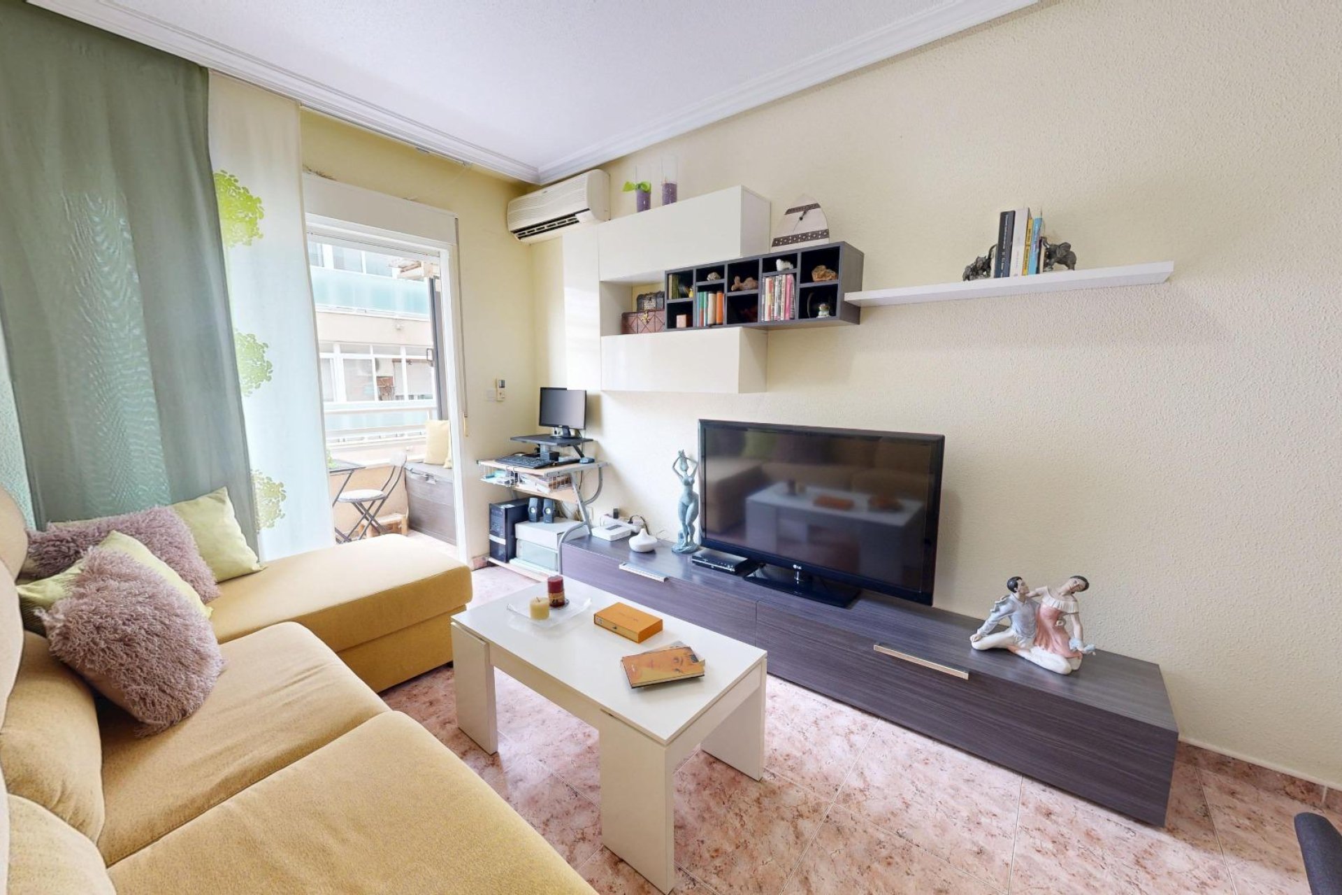 Reventa - Apartamento - Torrevieja - Estacion de autobuses