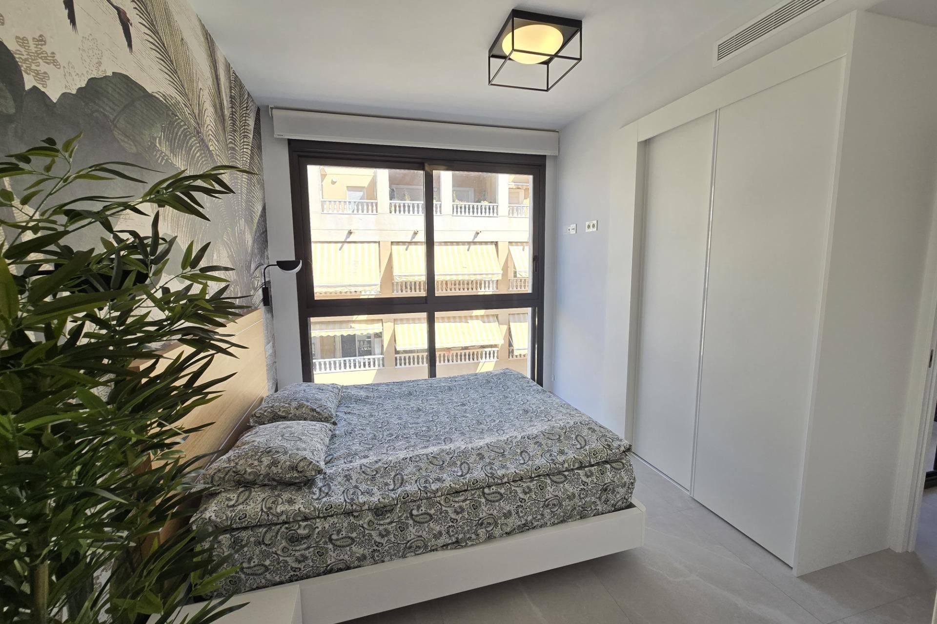 Reventa - Apartamento - Torrevieja - Estacion de autobuses