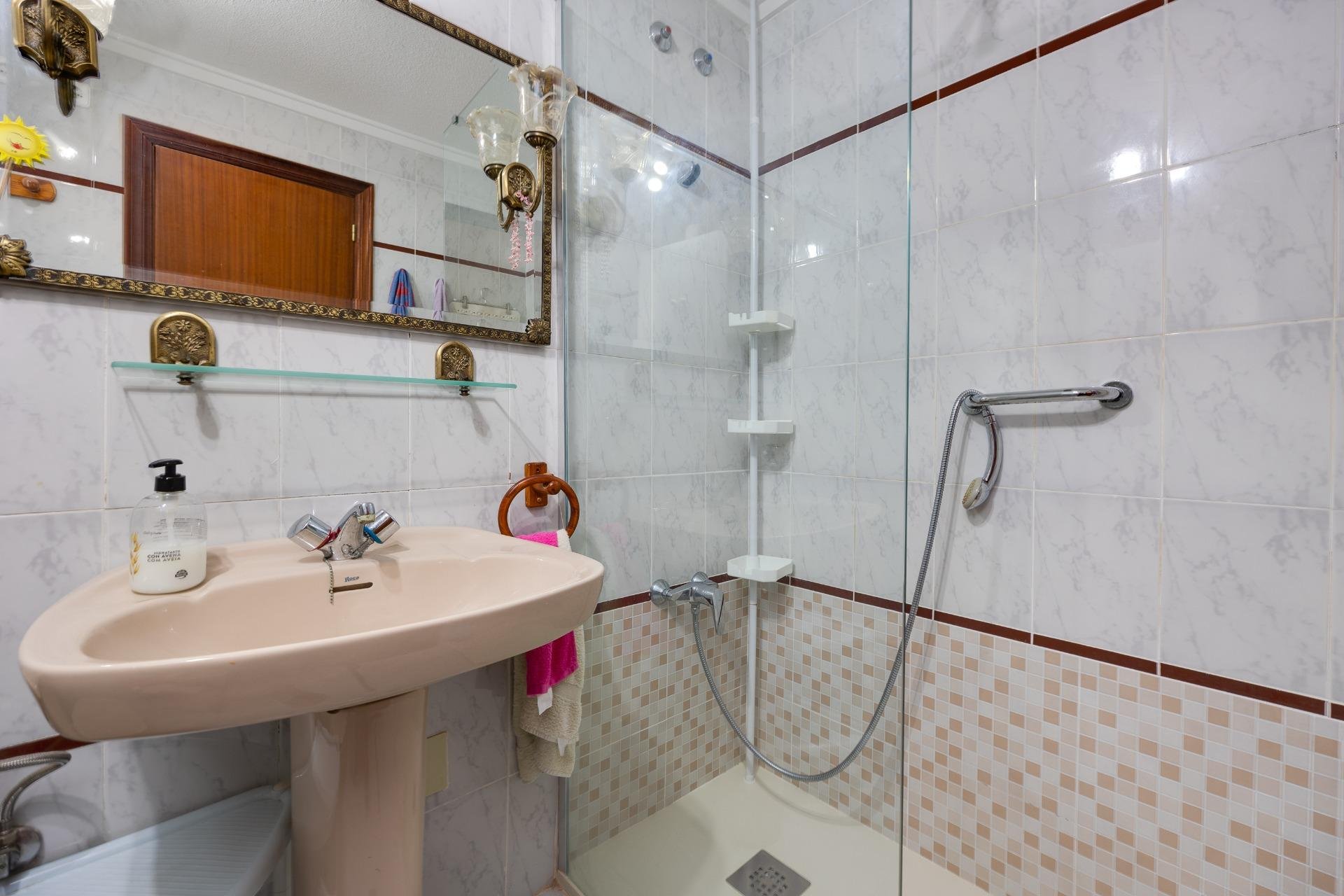 Reventa - Apartamento - Torrevieja - Las Piscinas Naturales