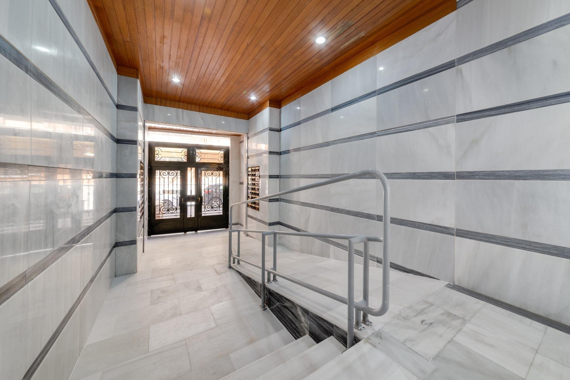 Reventa - Apartamento - Torrevieja - Playa de los Locos