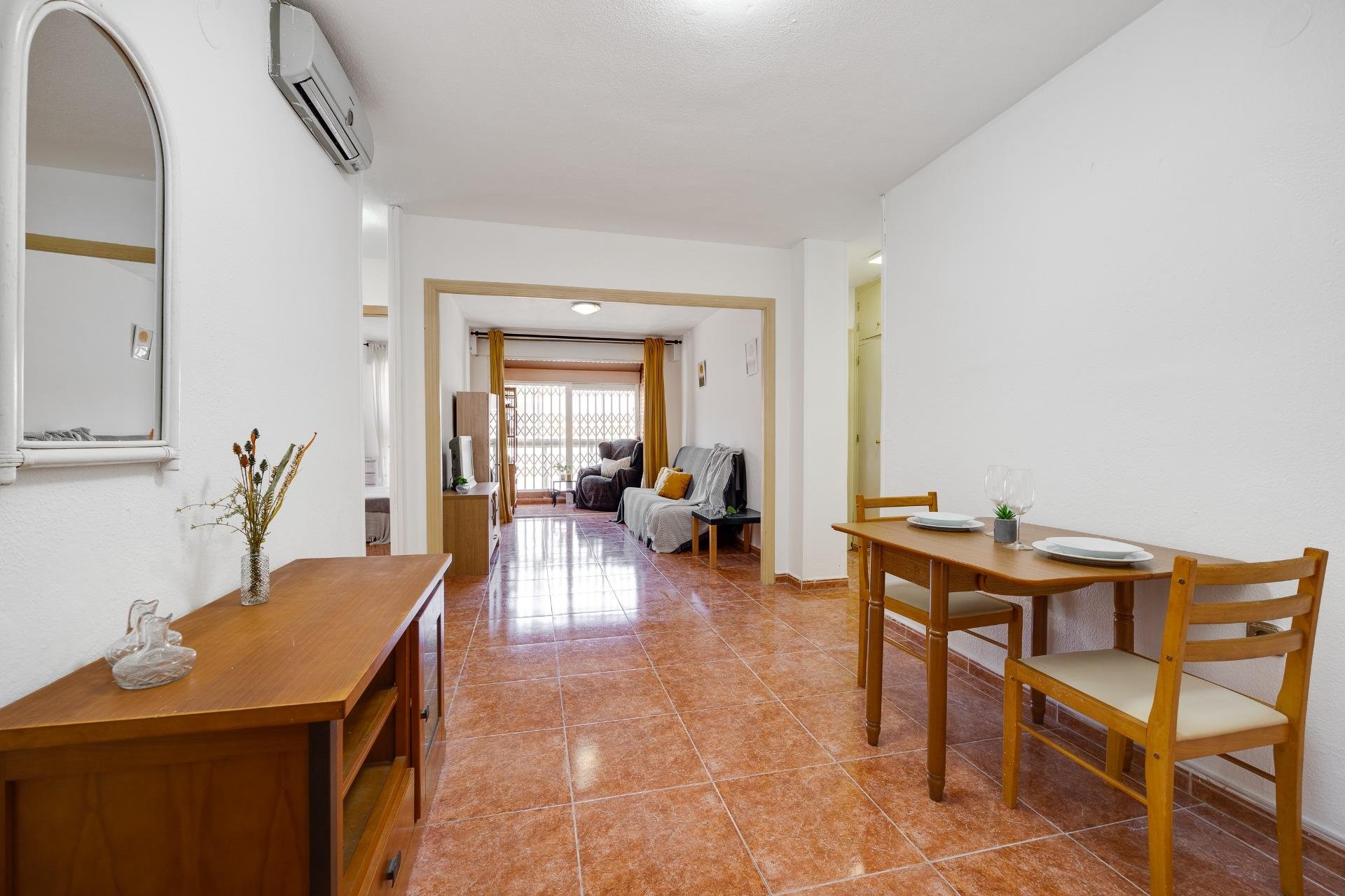Reventa - Apartamento - Torrevieja - Playa de los Naufragos