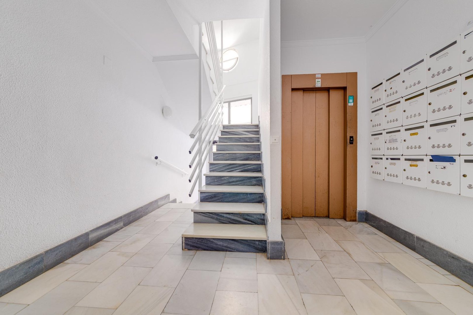 Reventa - Apartamento - Torrevieja - Playa del Cura