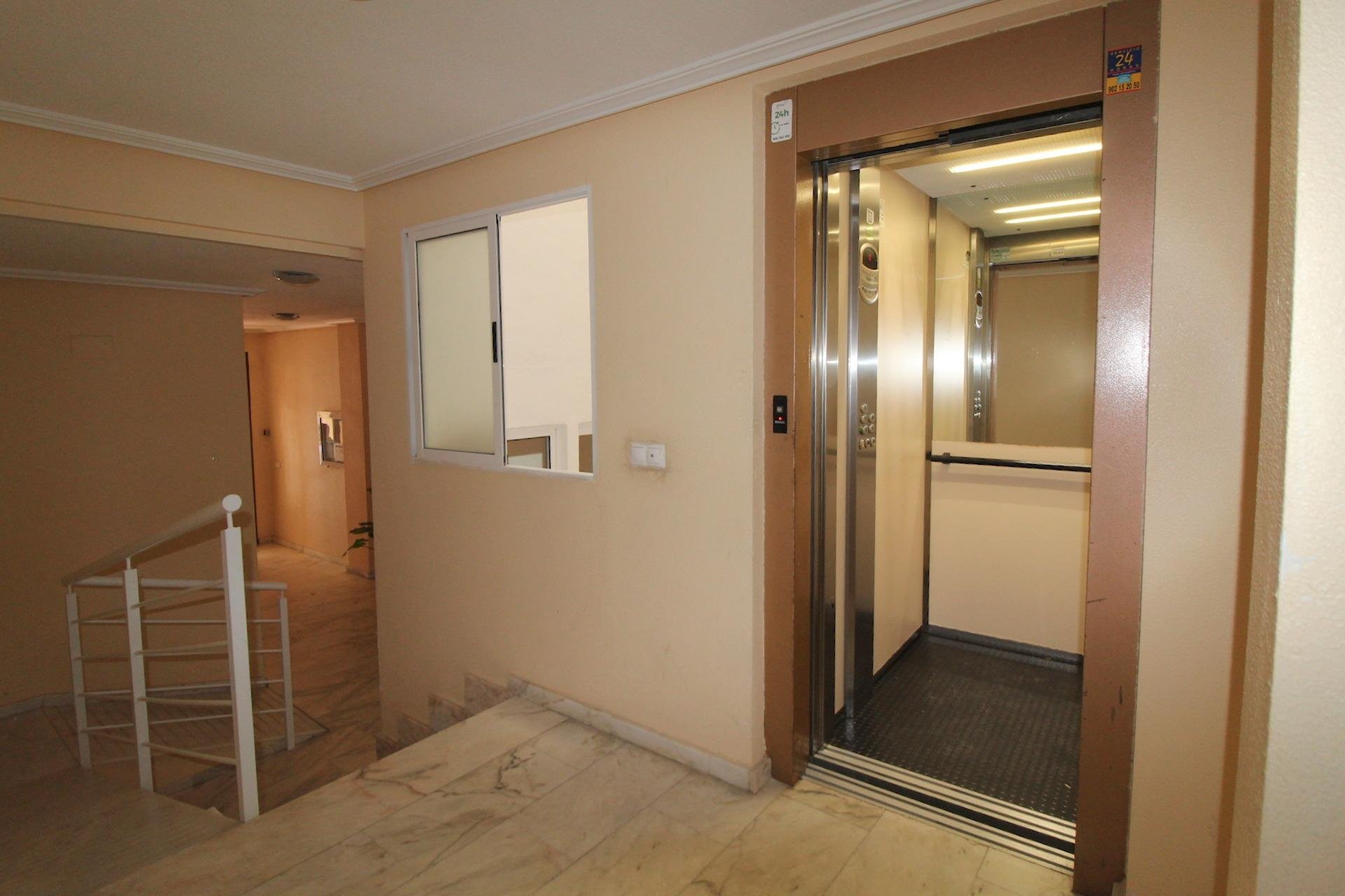 Reventa - Apartamento - Torrevieja - Playa del Cura