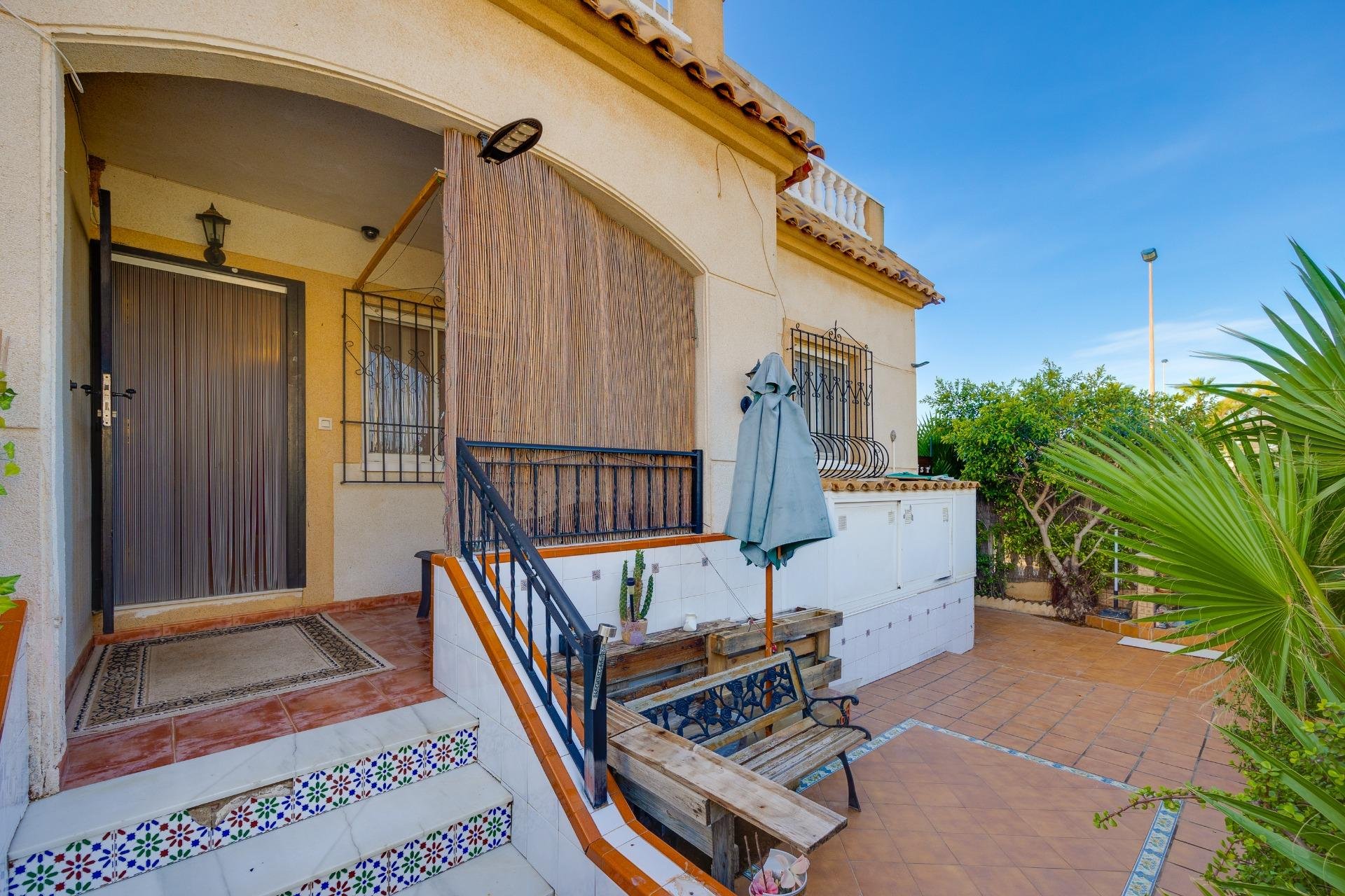 Reventa - Bungalow Planta Baja - Torrevieja - Aguas Nuevas