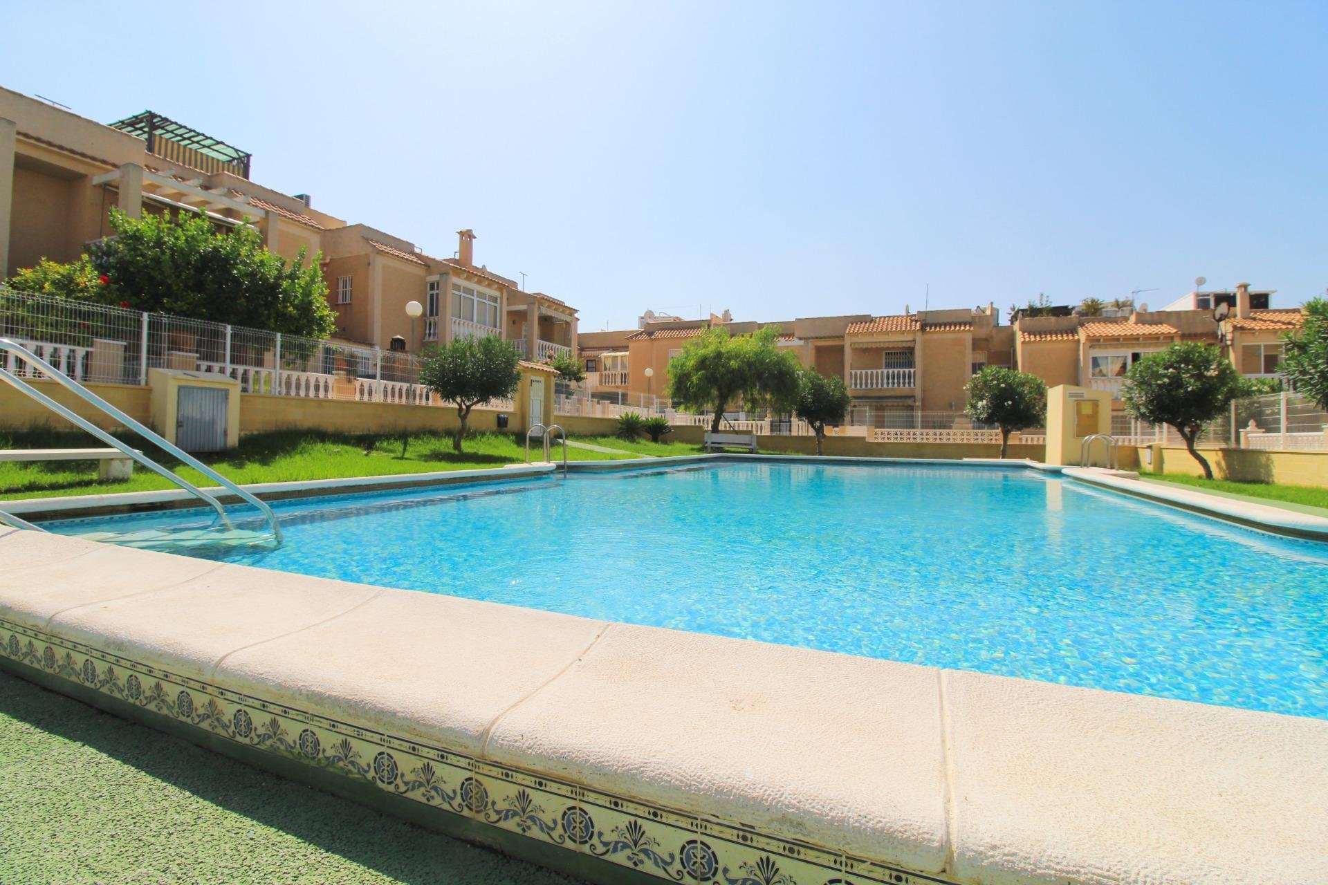 Reventa - Bungalow Planta Baja - Torrevieja - Aguas Nuevas