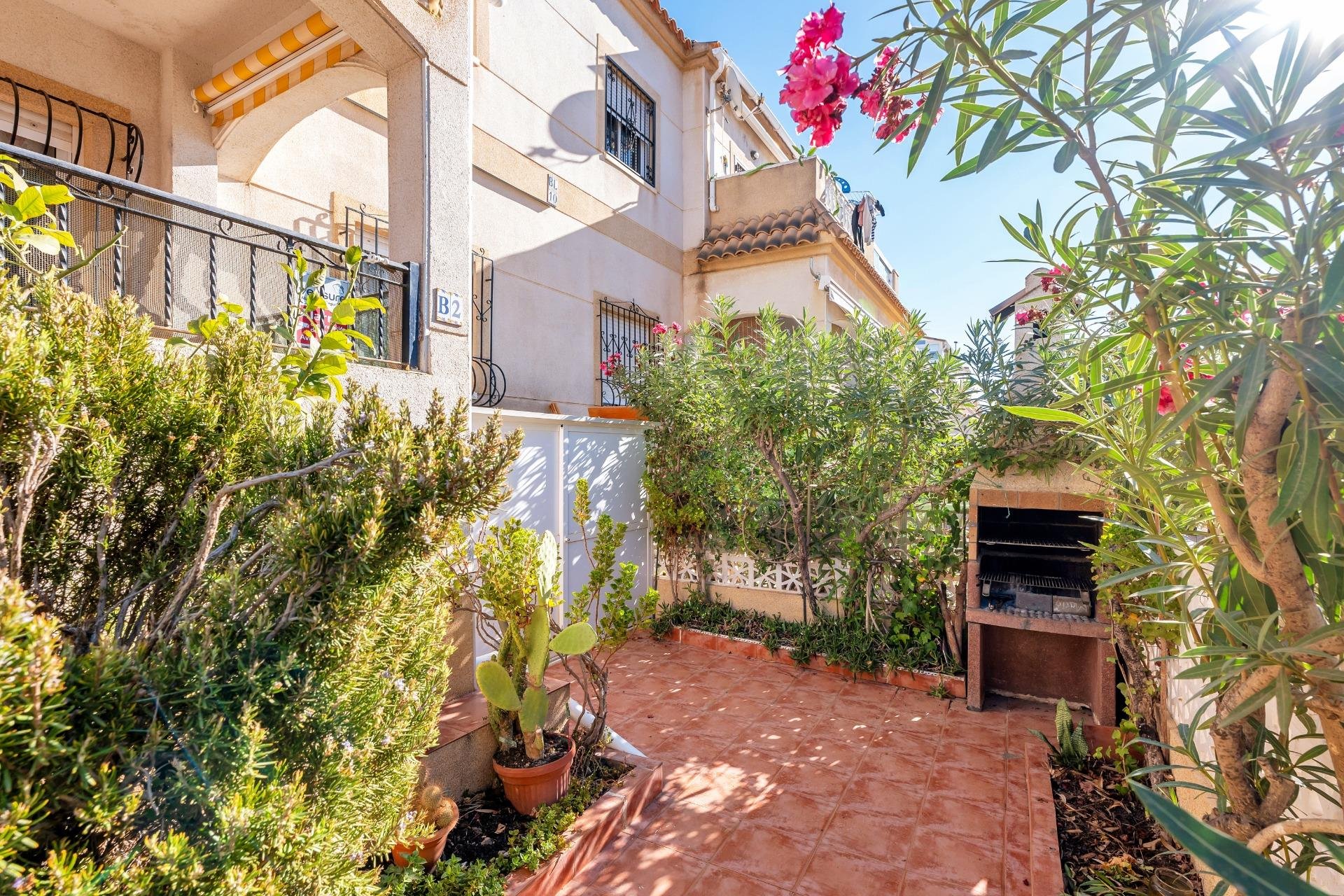 Reventa - Bungalow Planta Baja - Torrevieja - Aguas Nuevas