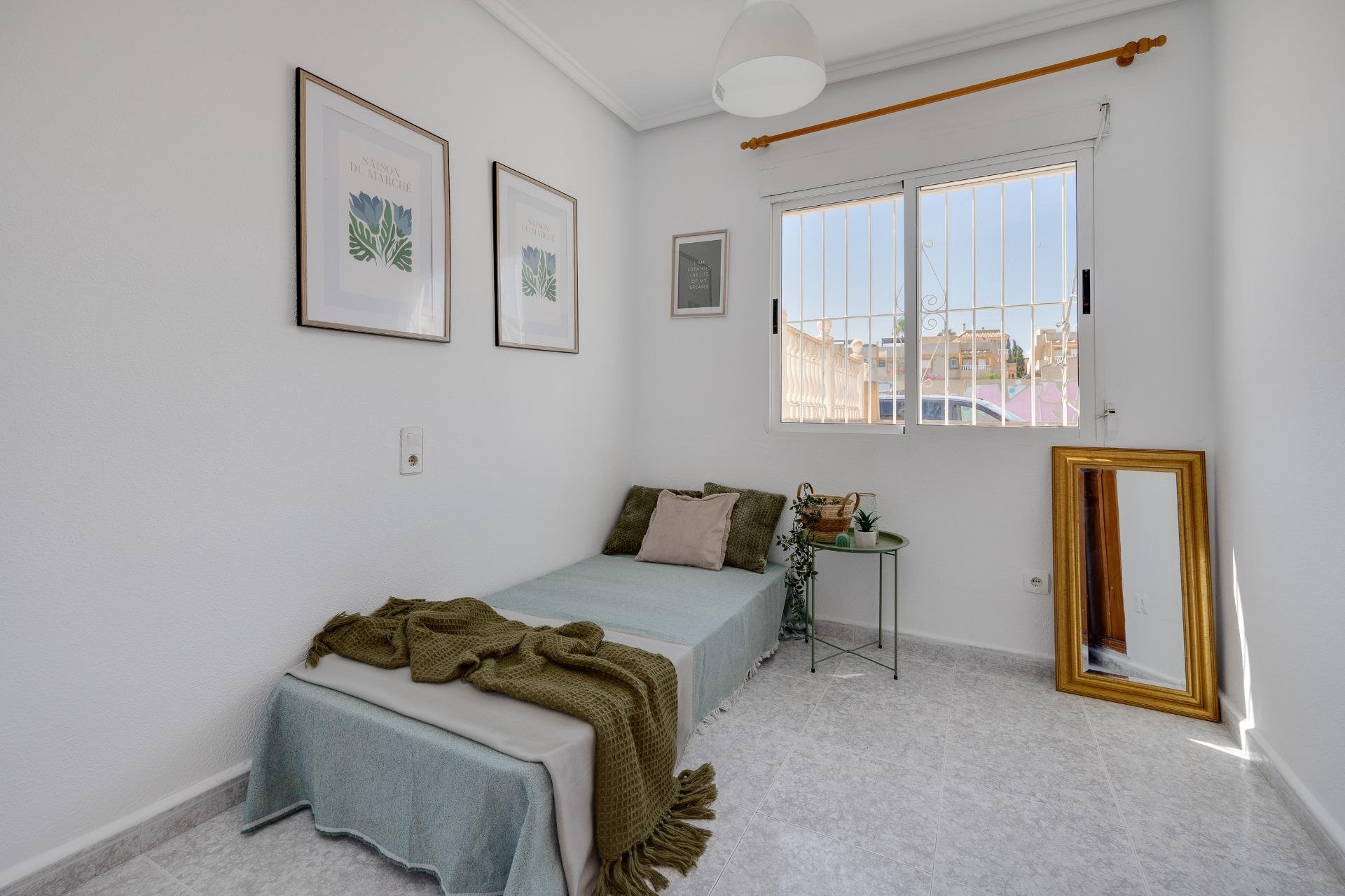 Reventa - Bungalow Planta Baja - Torrevieja - Los Frutales