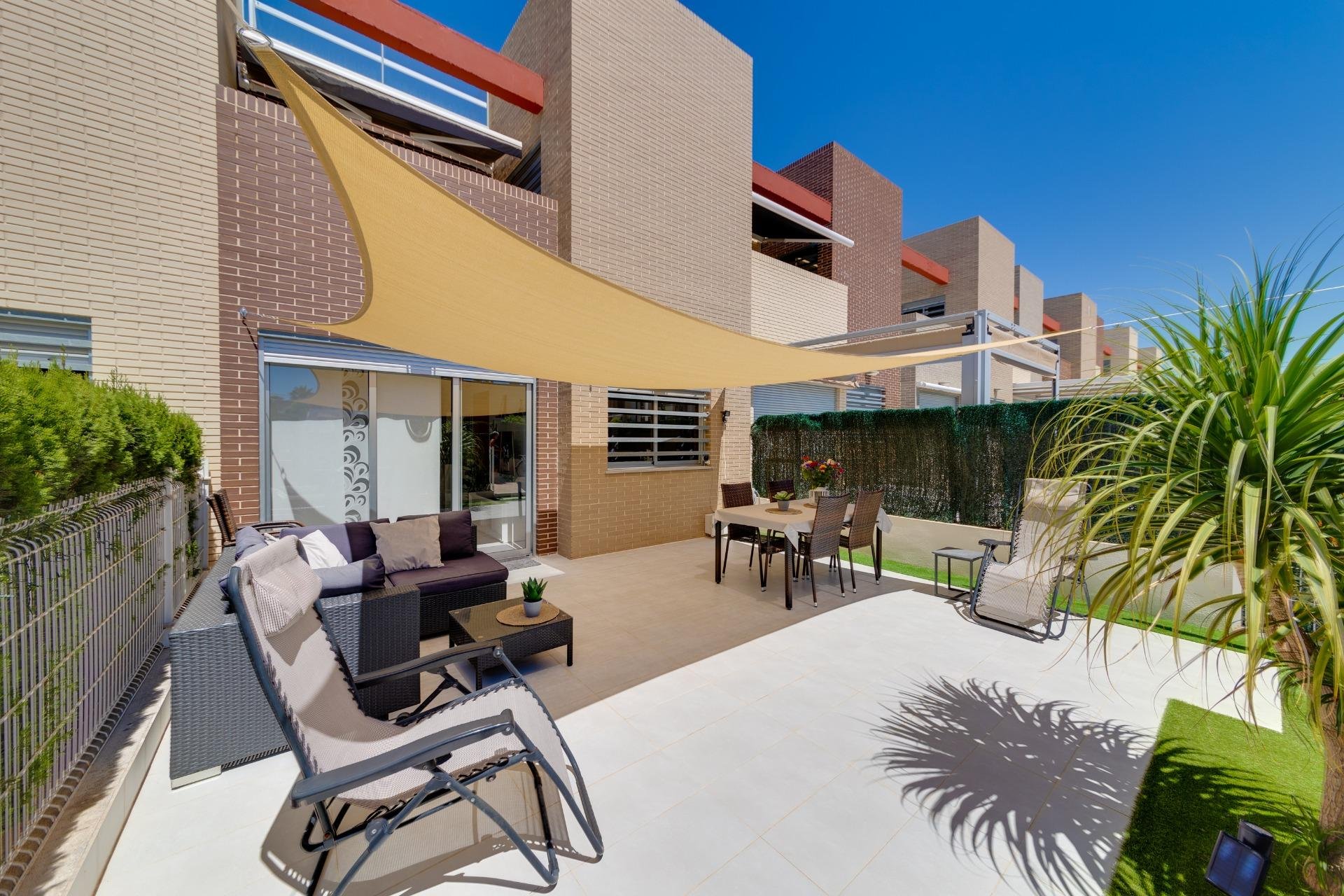 Reventa - Bungalow Planta Baja - Torrevieja - Sector 25