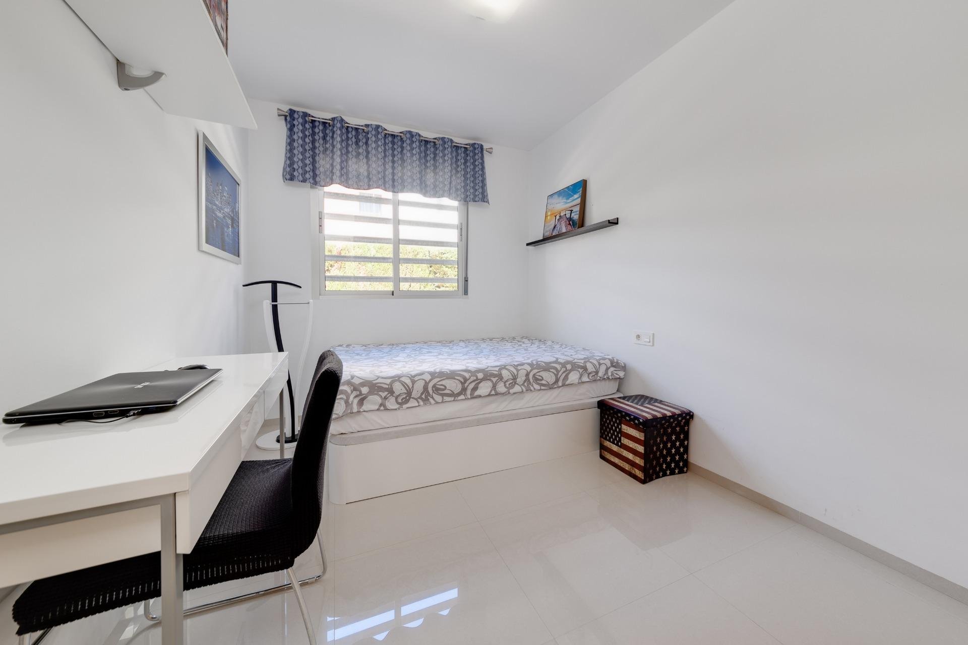 Reventa - Bungalow Planta Baja - Torrevieja - Sector 25