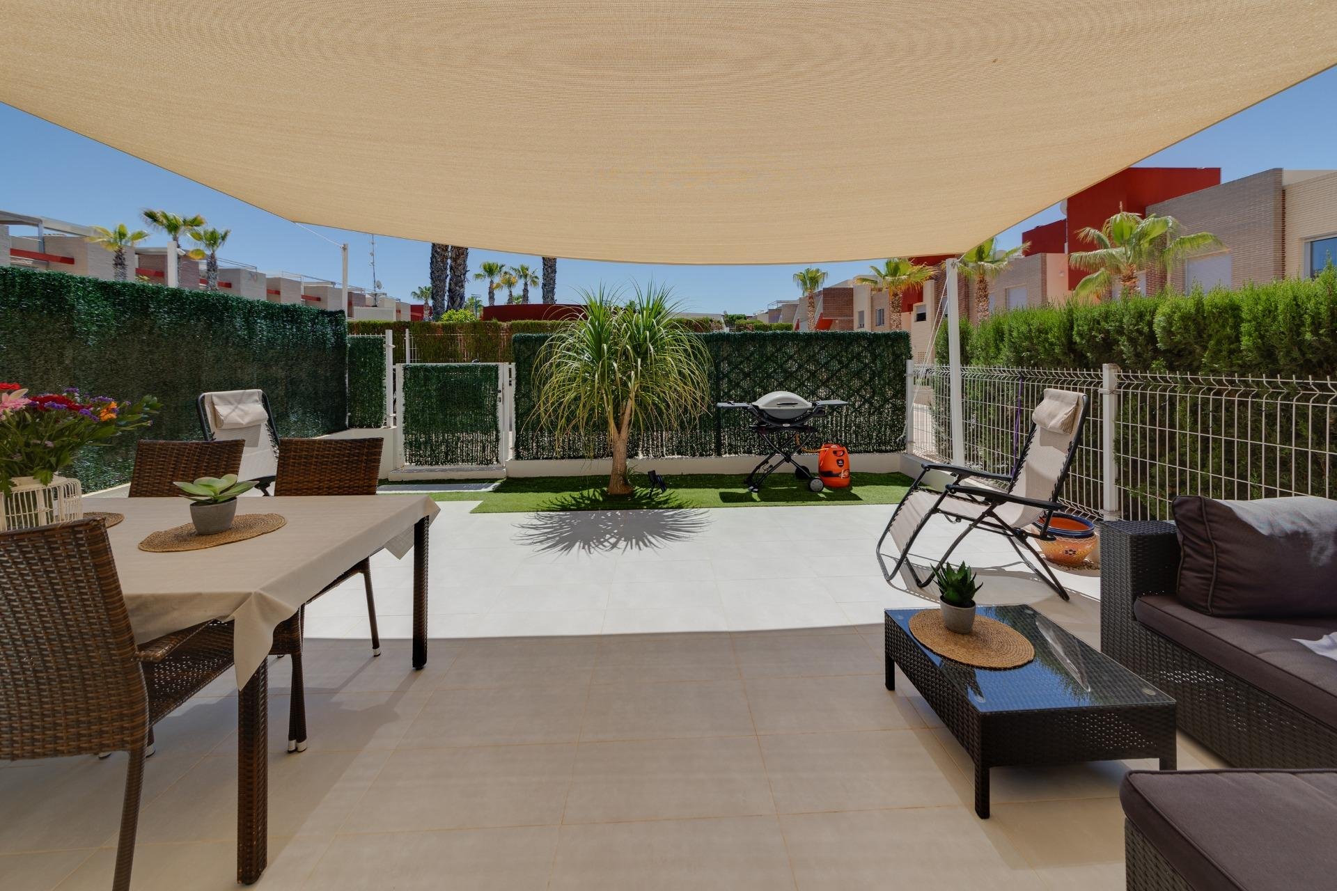 Reventa - Bungalow Planta Baja - Torrevieja - Sector 25