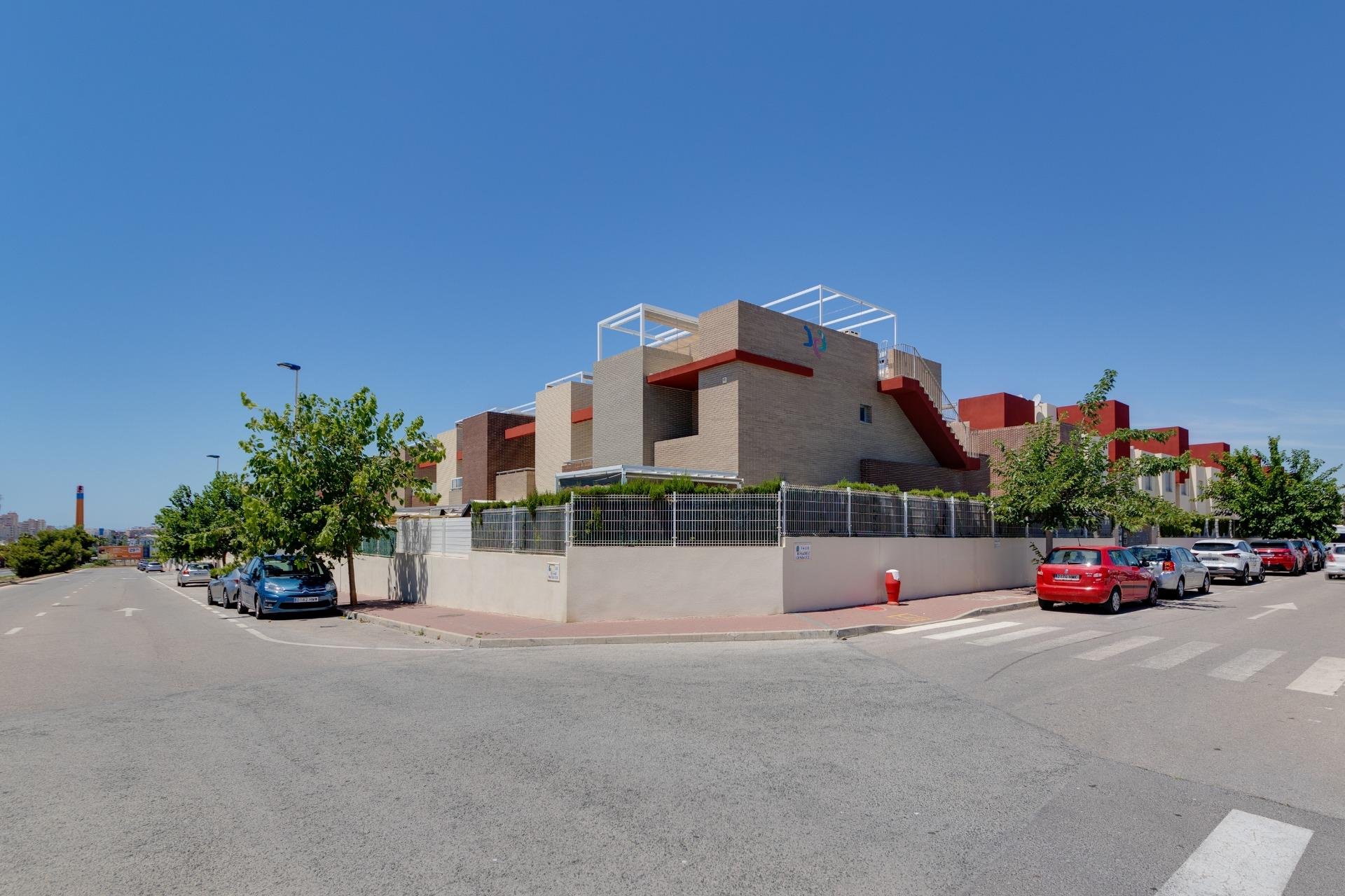 Reventa - Bungalow Planta Baja - Torrevieja - Sector 25