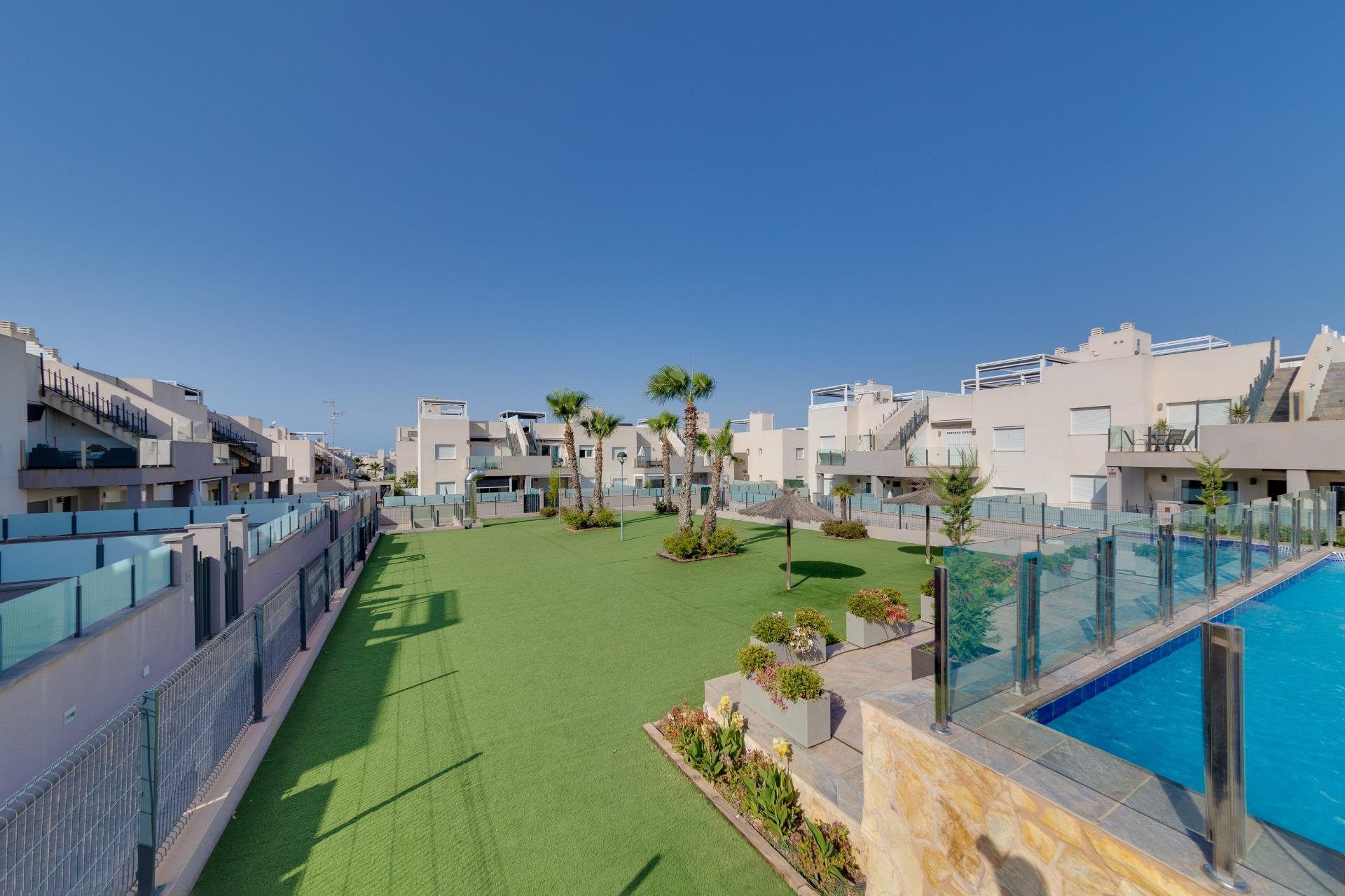 Reventa - Bungalow - Torrevieja - Aguas Nuevas