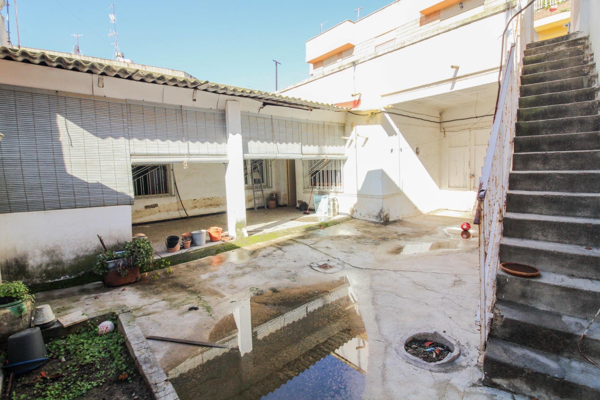 Reventa - Casa - Beniel - CENTRO